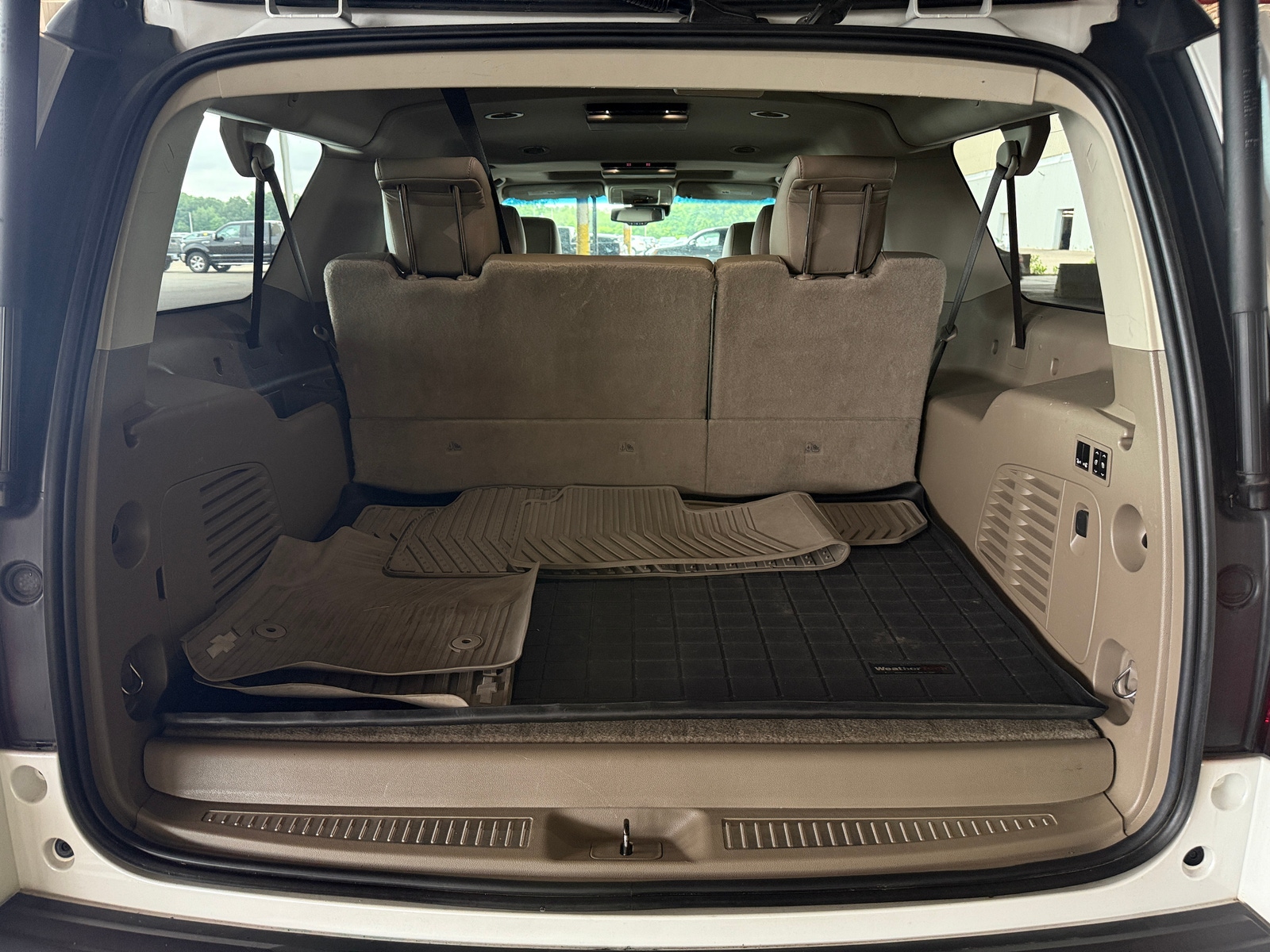 Thumbnail: 2019 Chevrolet Suburban - 6