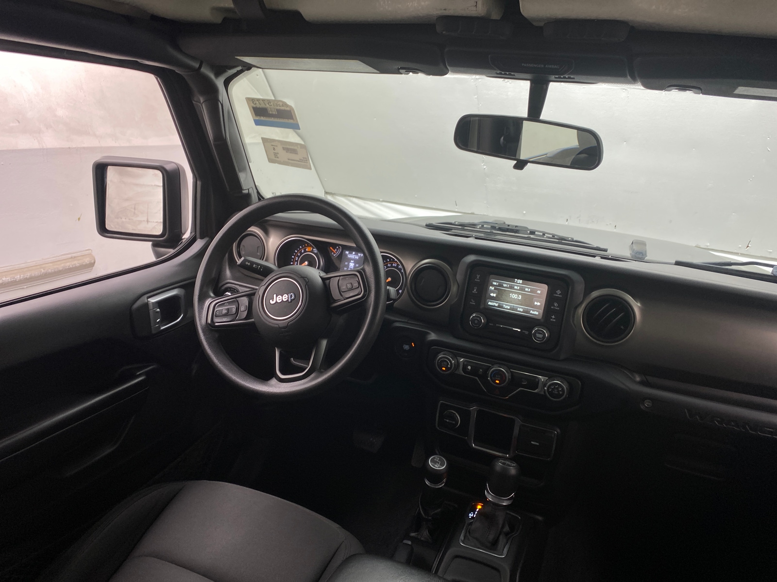 Thumbnail: 2019 Jeep Wrangler - 3