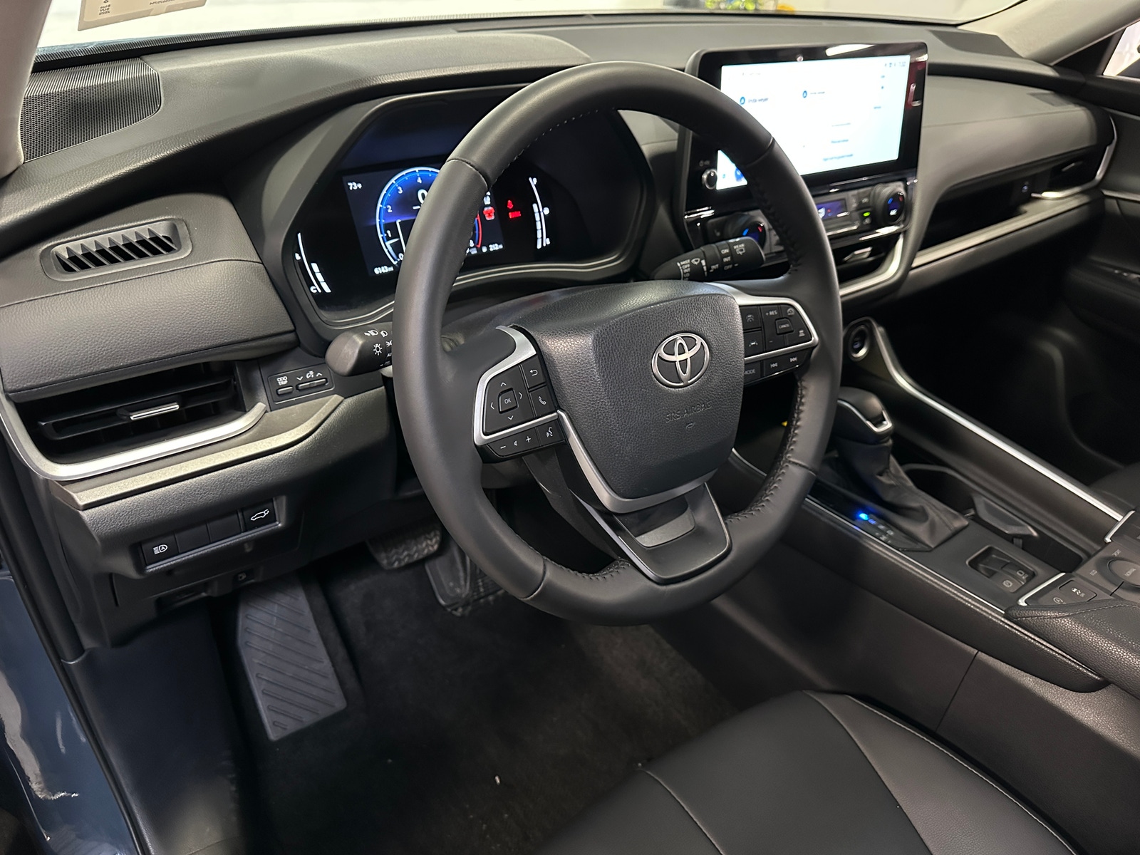 Thumbnail: 2025 Toyota Grand Highlander - 2