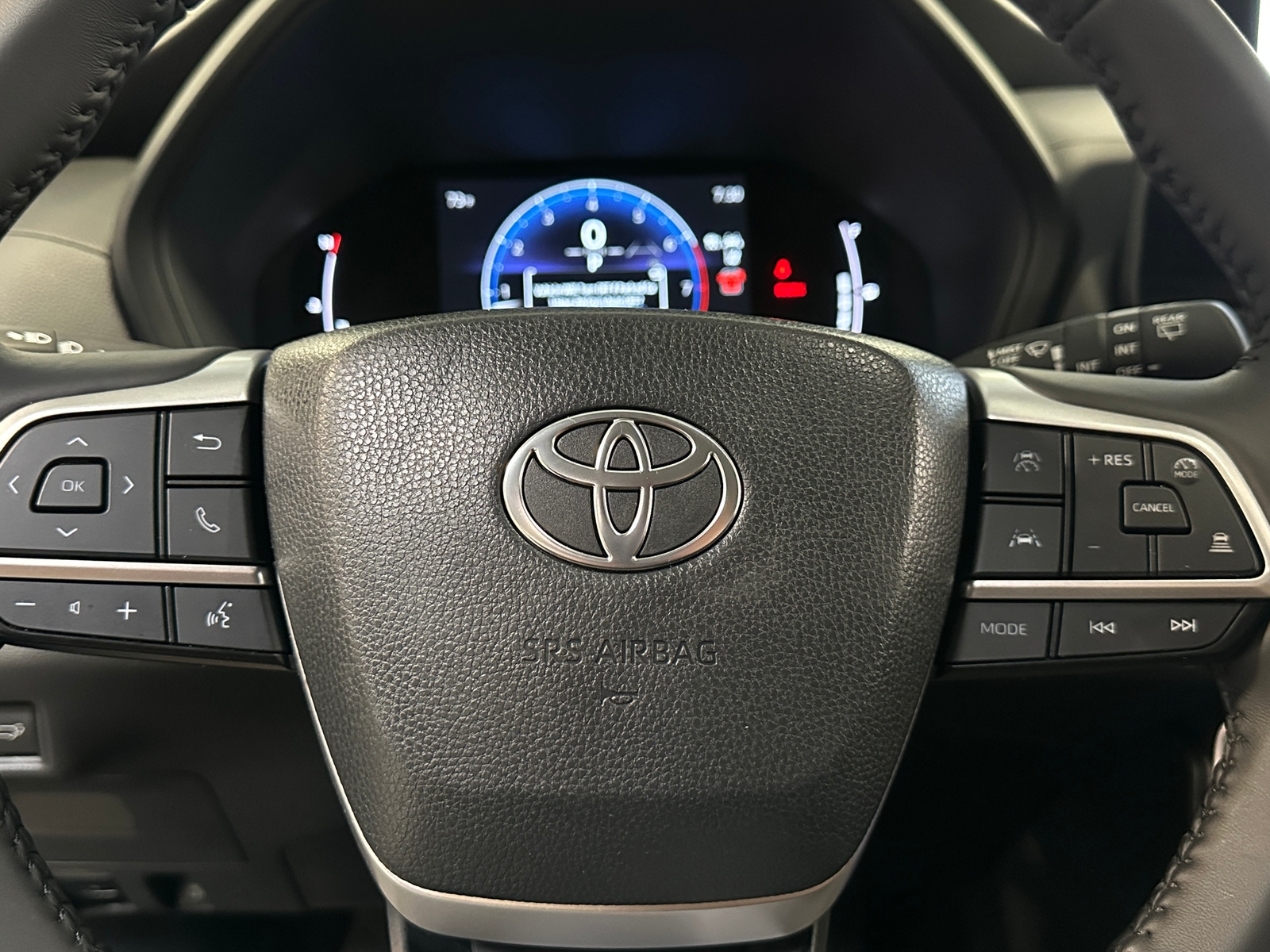 Thumbnail: 2025 Toyota Grand Highlander - 4