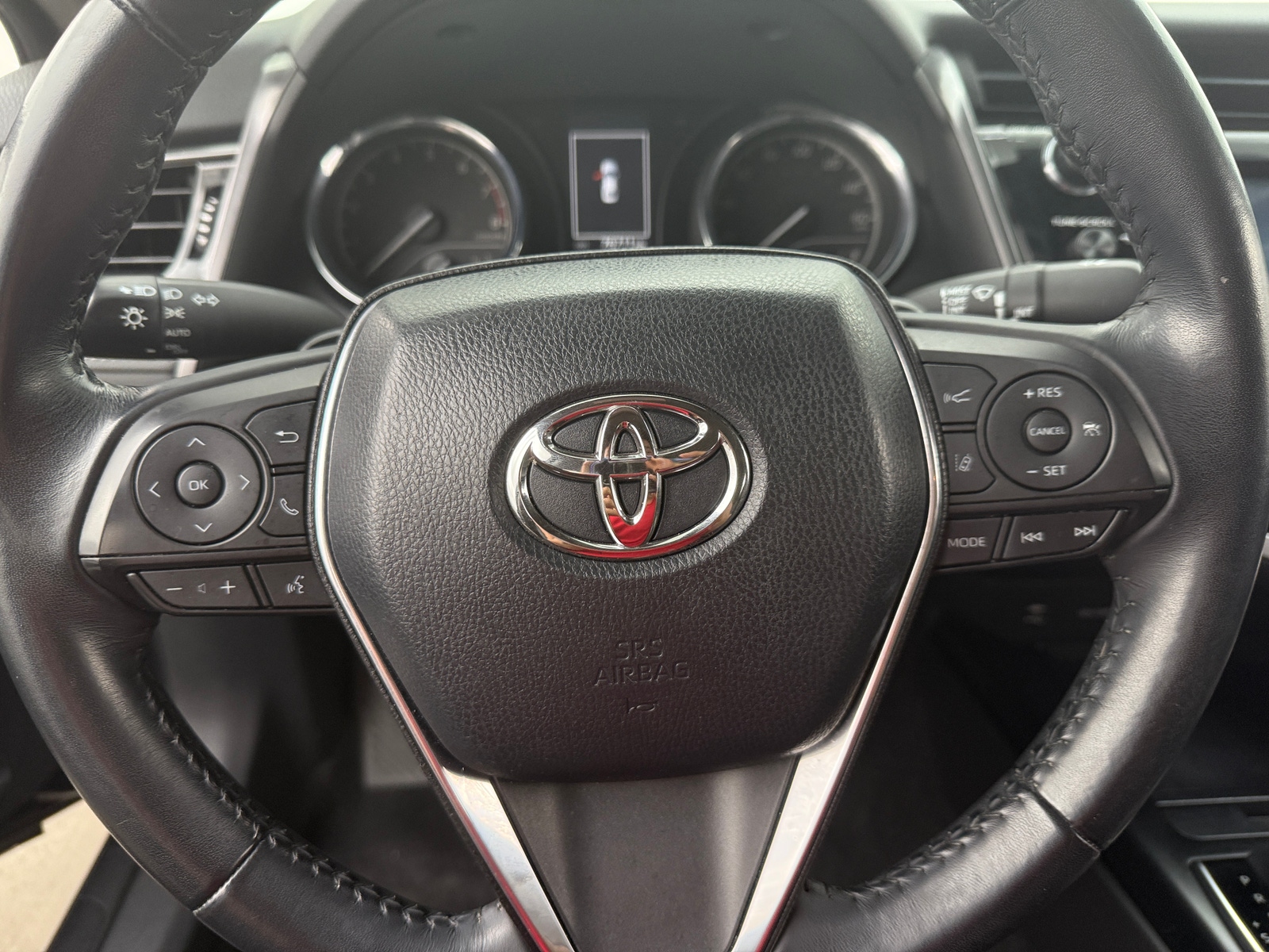 Thumbnail: 2019 Toyota Camry - 5