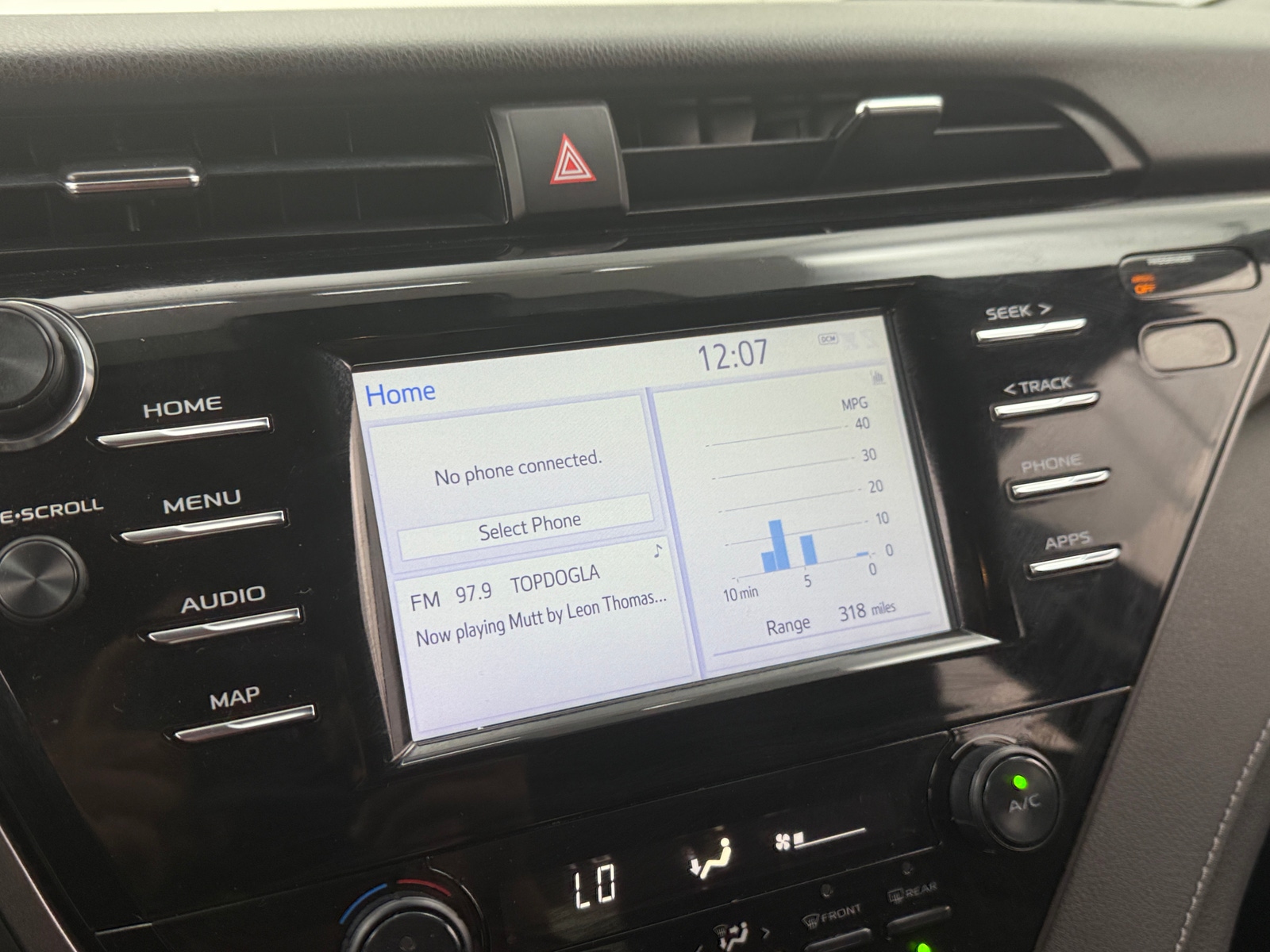 Thumbnail: 2019 Toyota Camry - 4