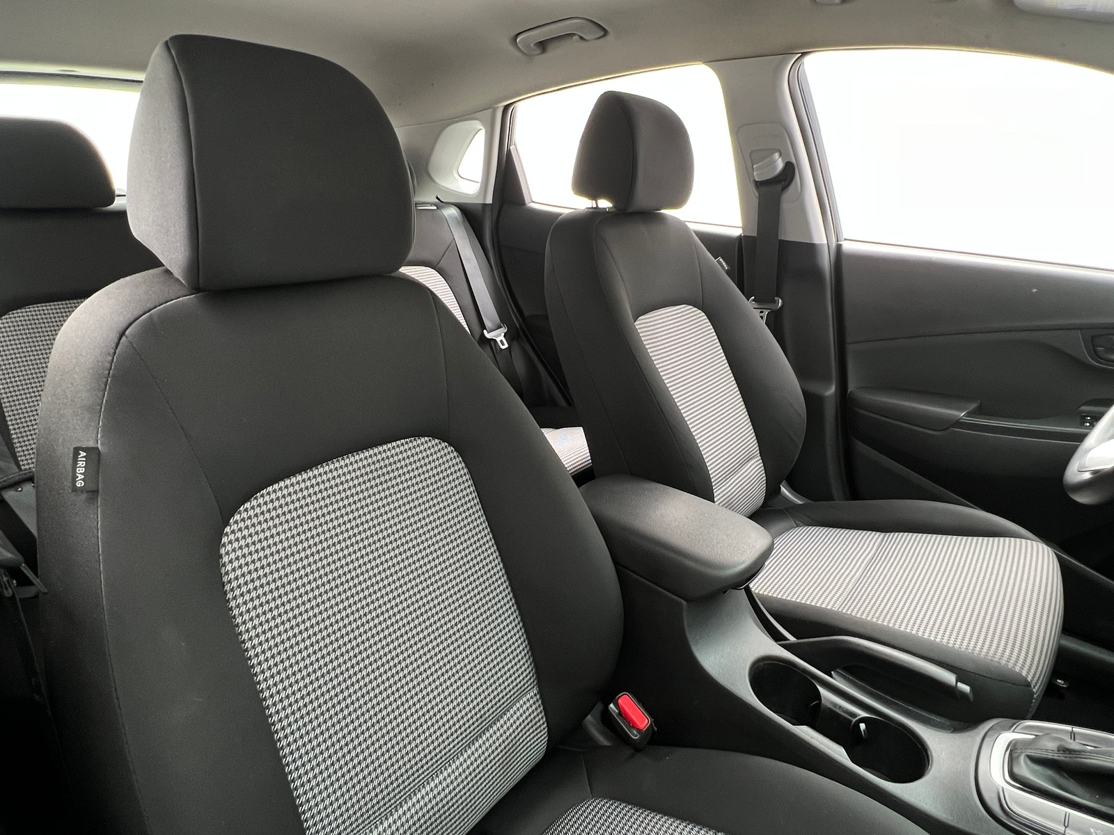 Thumbnail: 2020 Hyundai Kona - 2