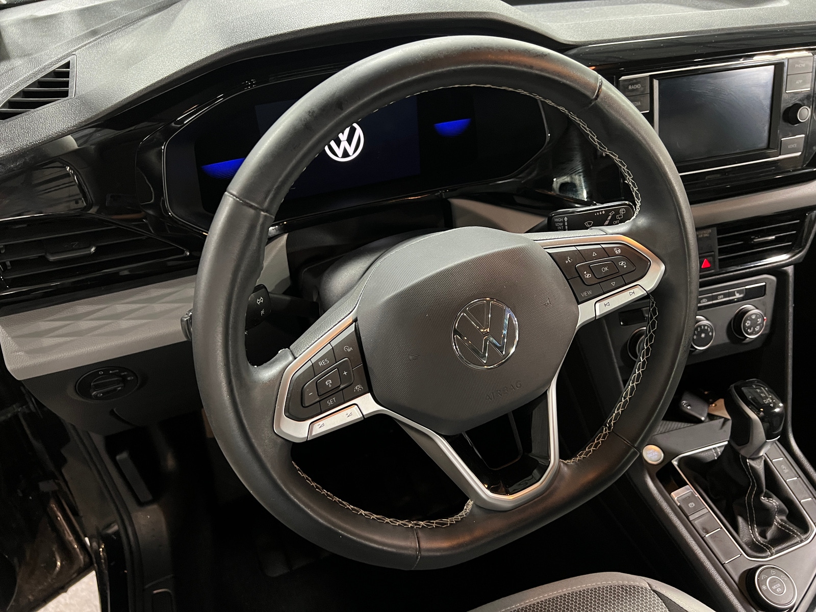 Thumbnail: 2022 Volkswagen Taos - 5