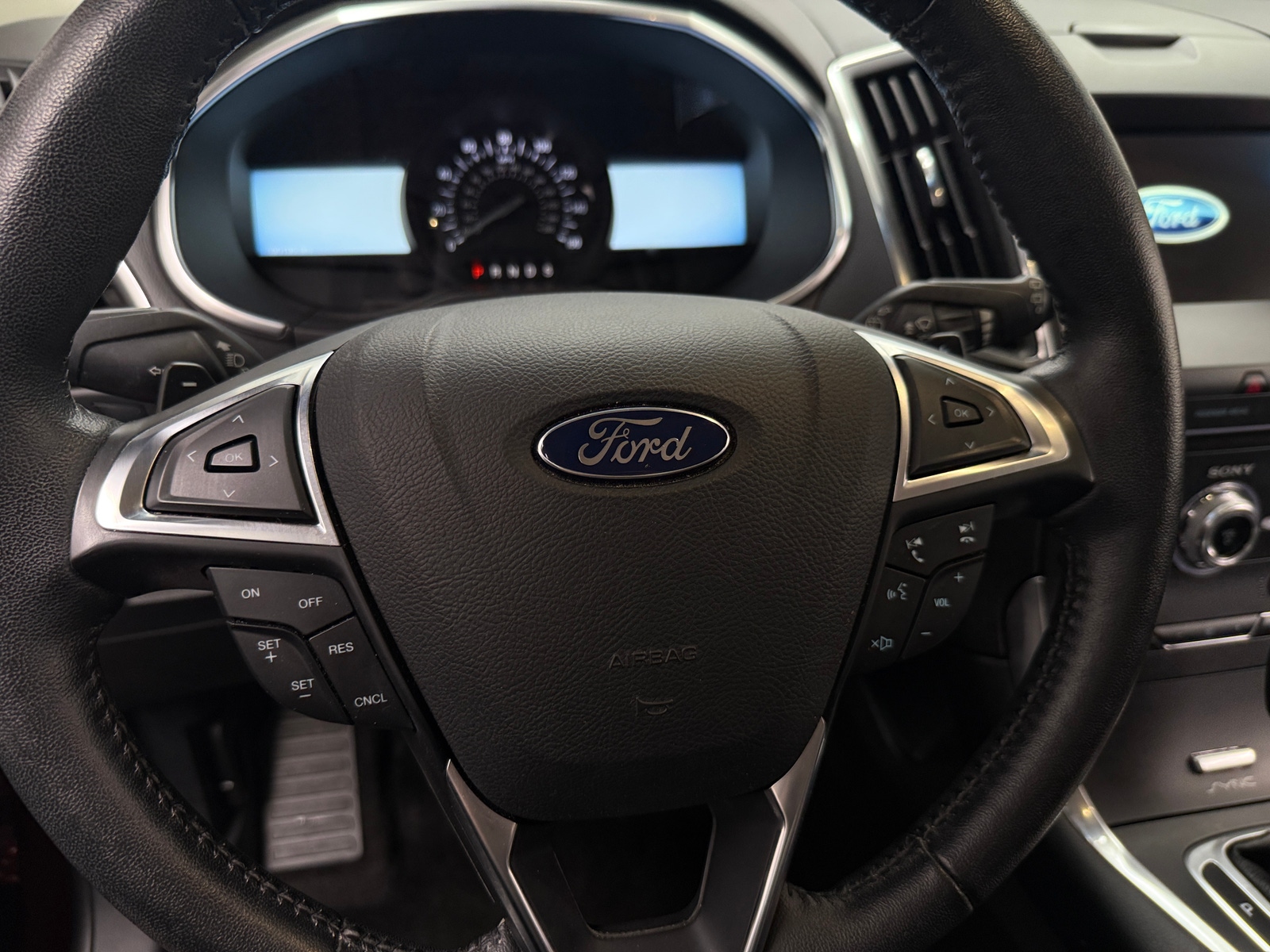Thumbnail: 2017 Ford Edge - 4