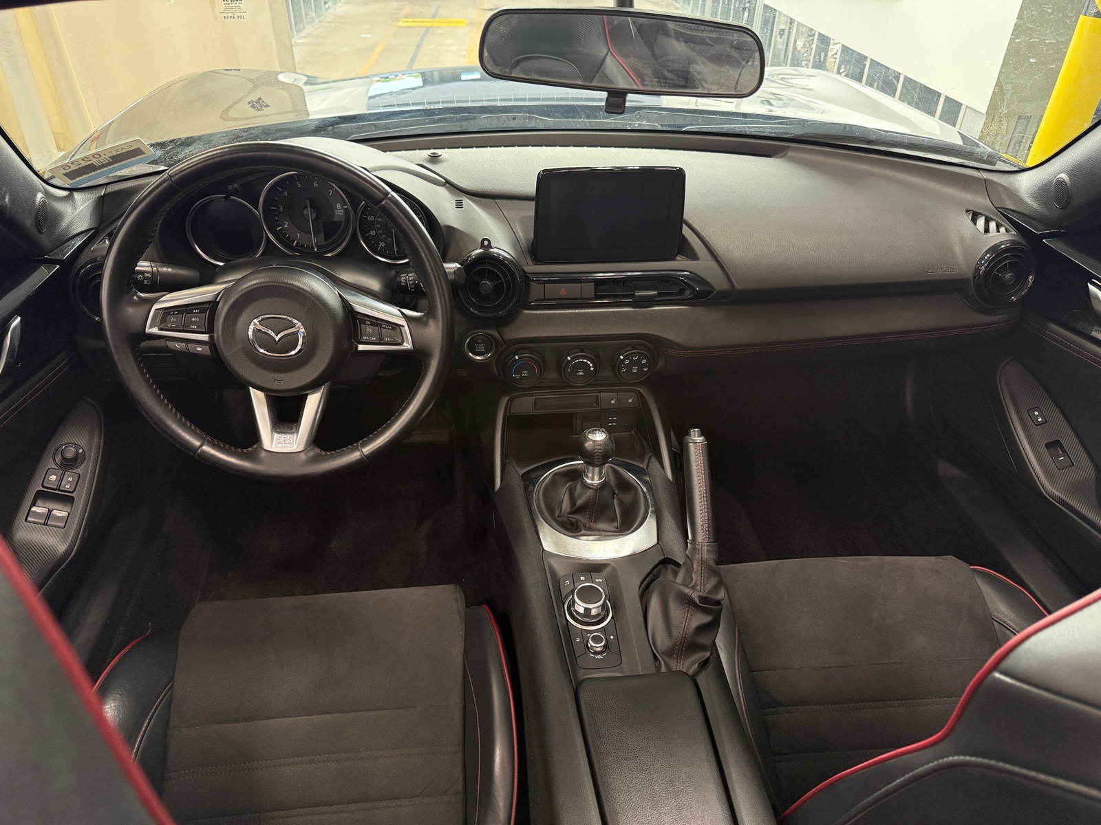 Thumbnail: 2018 Mazda MX-5 Miata - 3