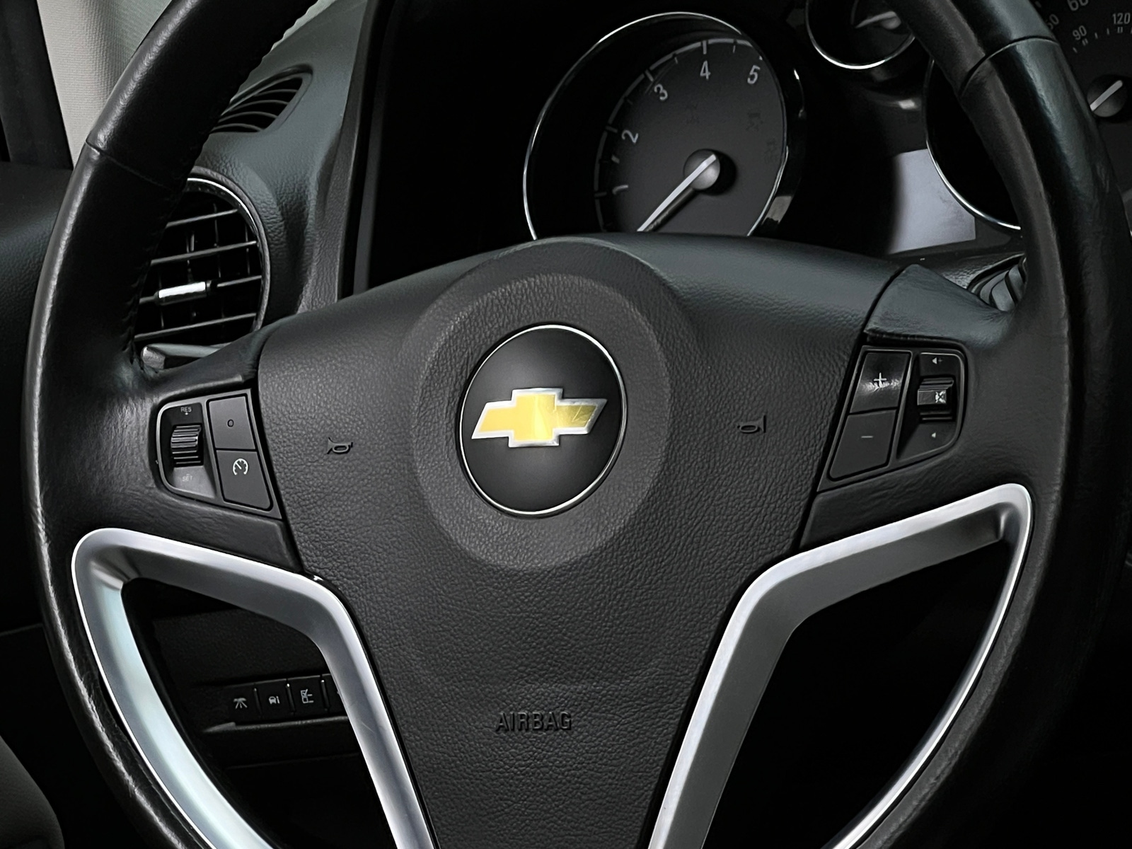 Thumbnail: 2014 Chevrolet Captiva Sport - 4