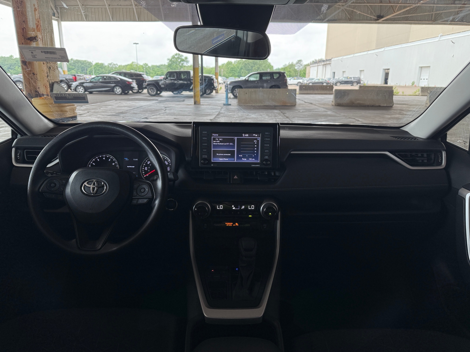 Thumbnail: 2022 Toyota RAV4 - 3