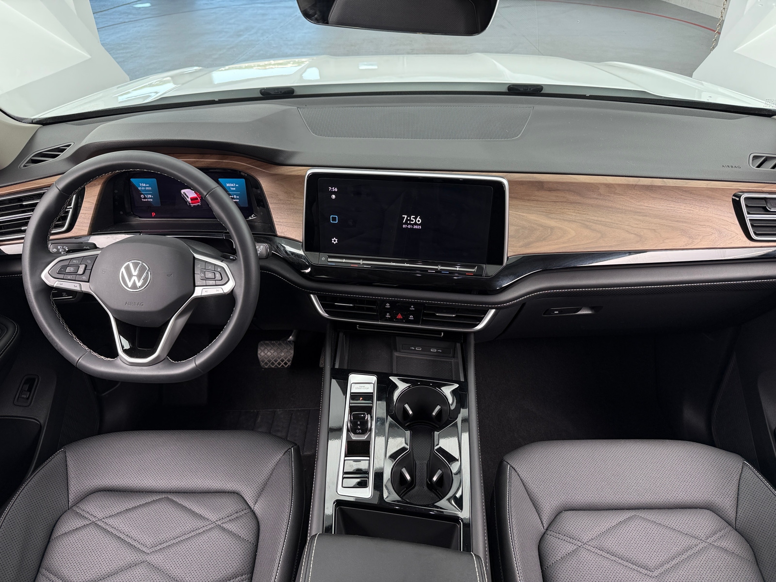 Thumbnail: 2024 Volkswagen Atlas - 2