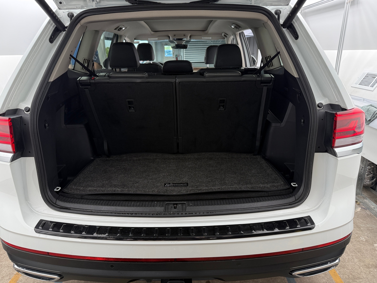Thumbnail: 2024 Volkswagen Atlas - 6