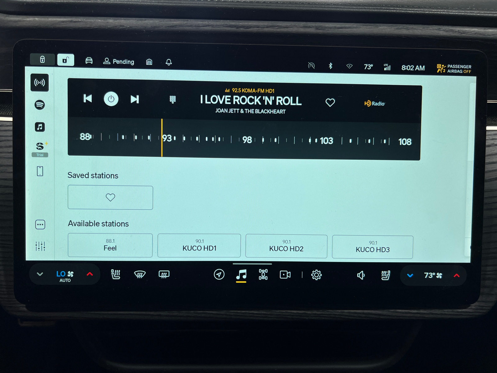 Thumbnail: 2023 Rivian R1S - 3