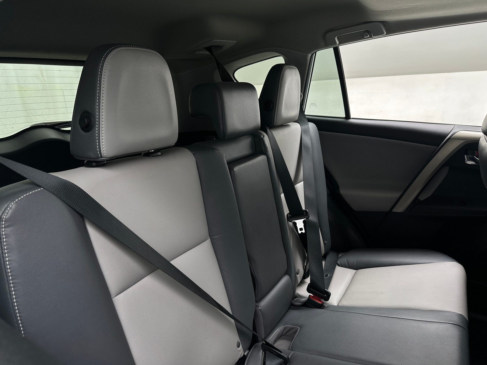 Thumbnail: 2015 Toyota RAV4 - 5