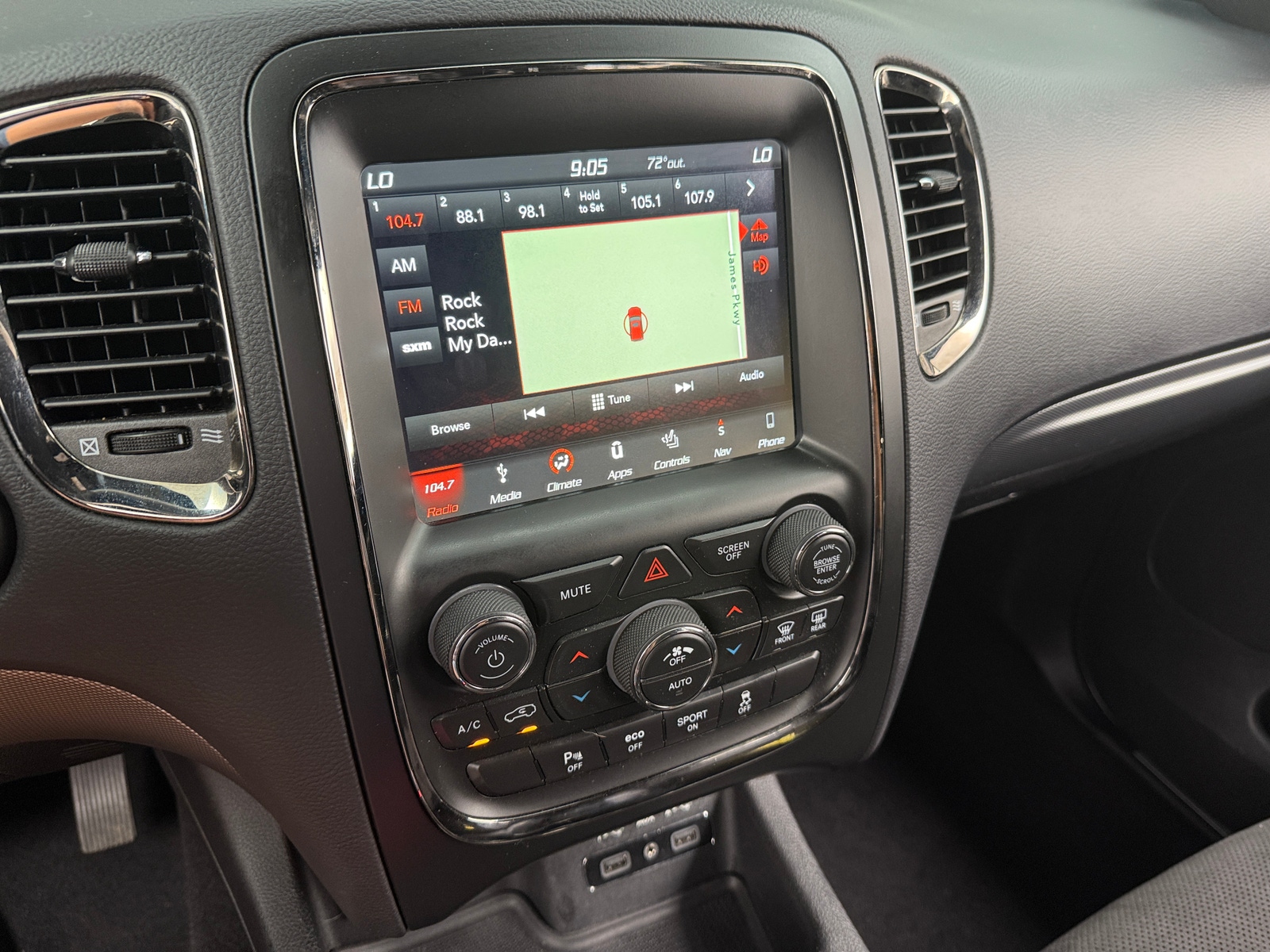 Thumbnail: 2019 Dodge Durango - 3