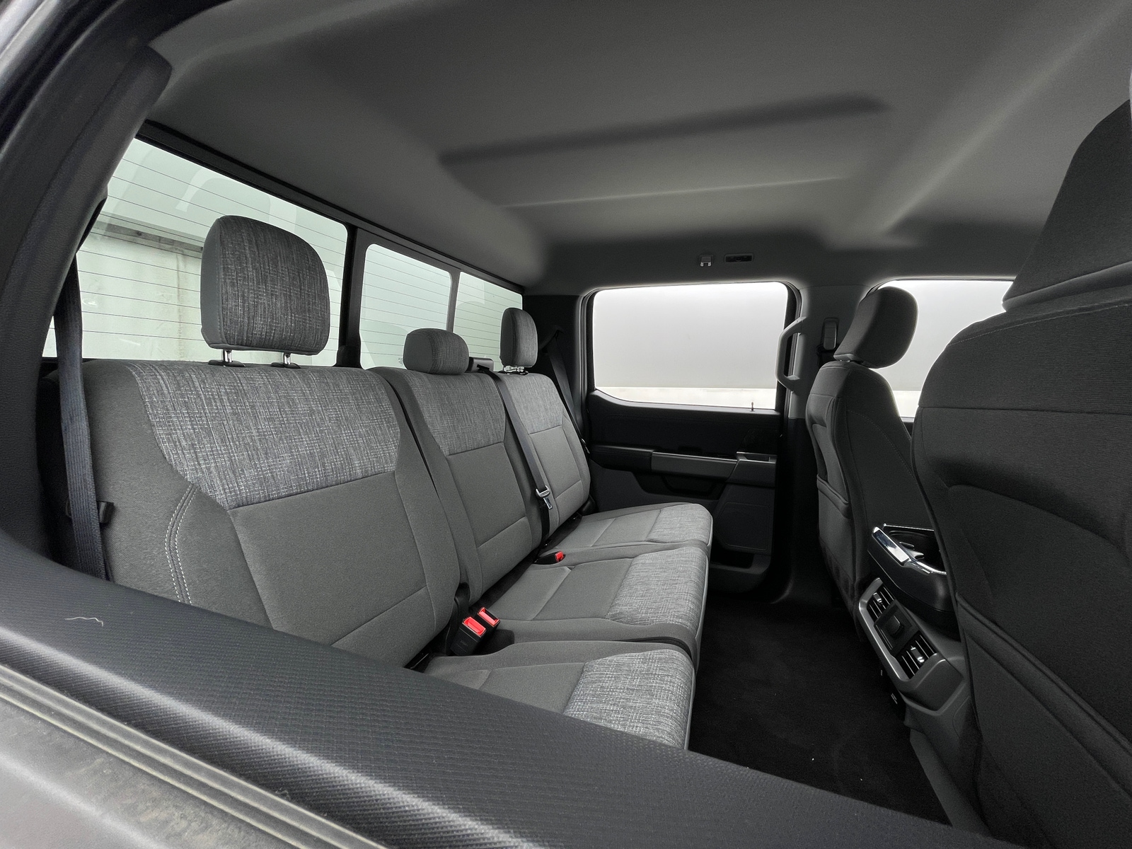 Thumbnail: 2022 Ford Econoline - 6