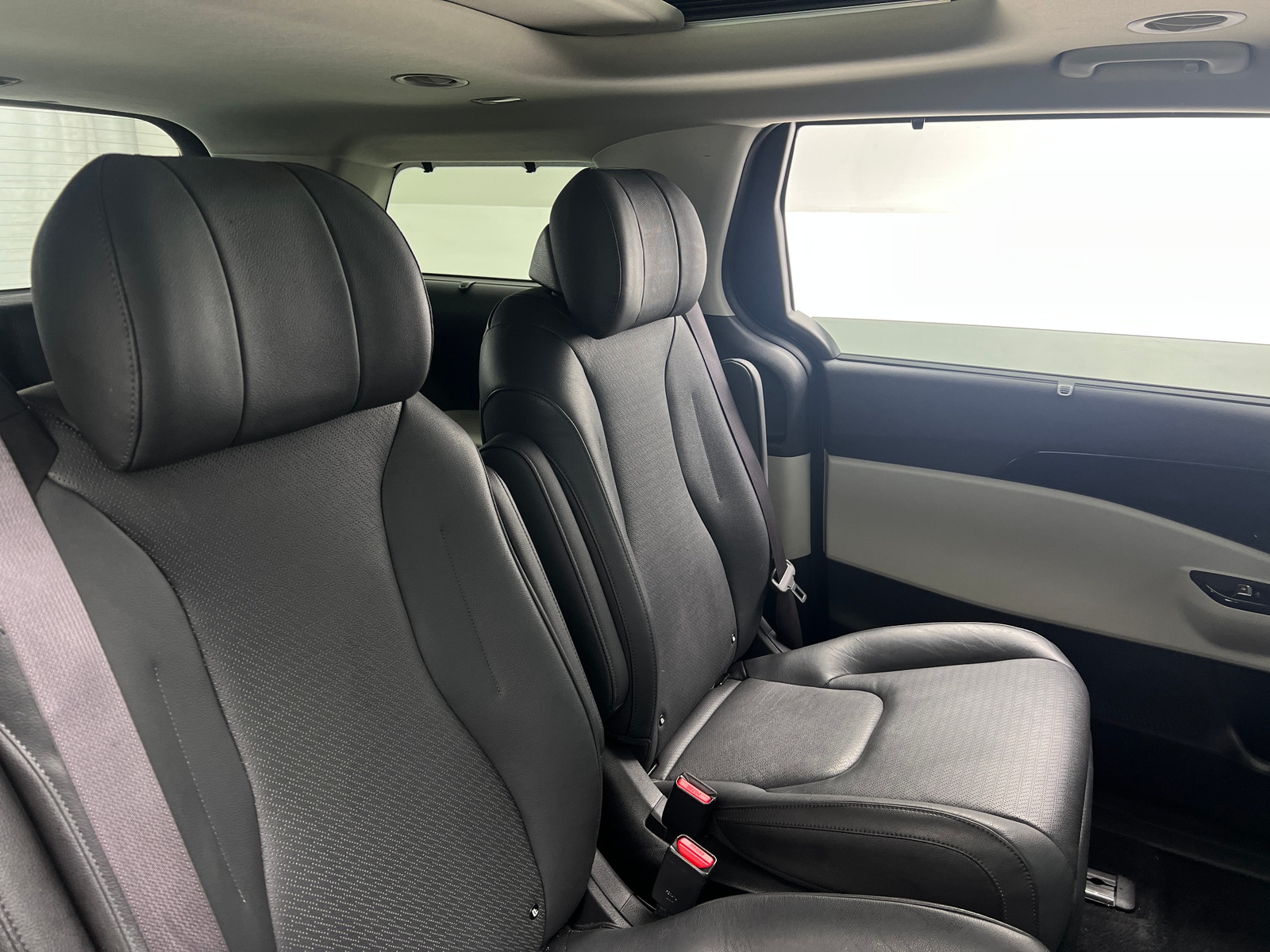 Thumbnail: 2024 Kia Carnival - 5