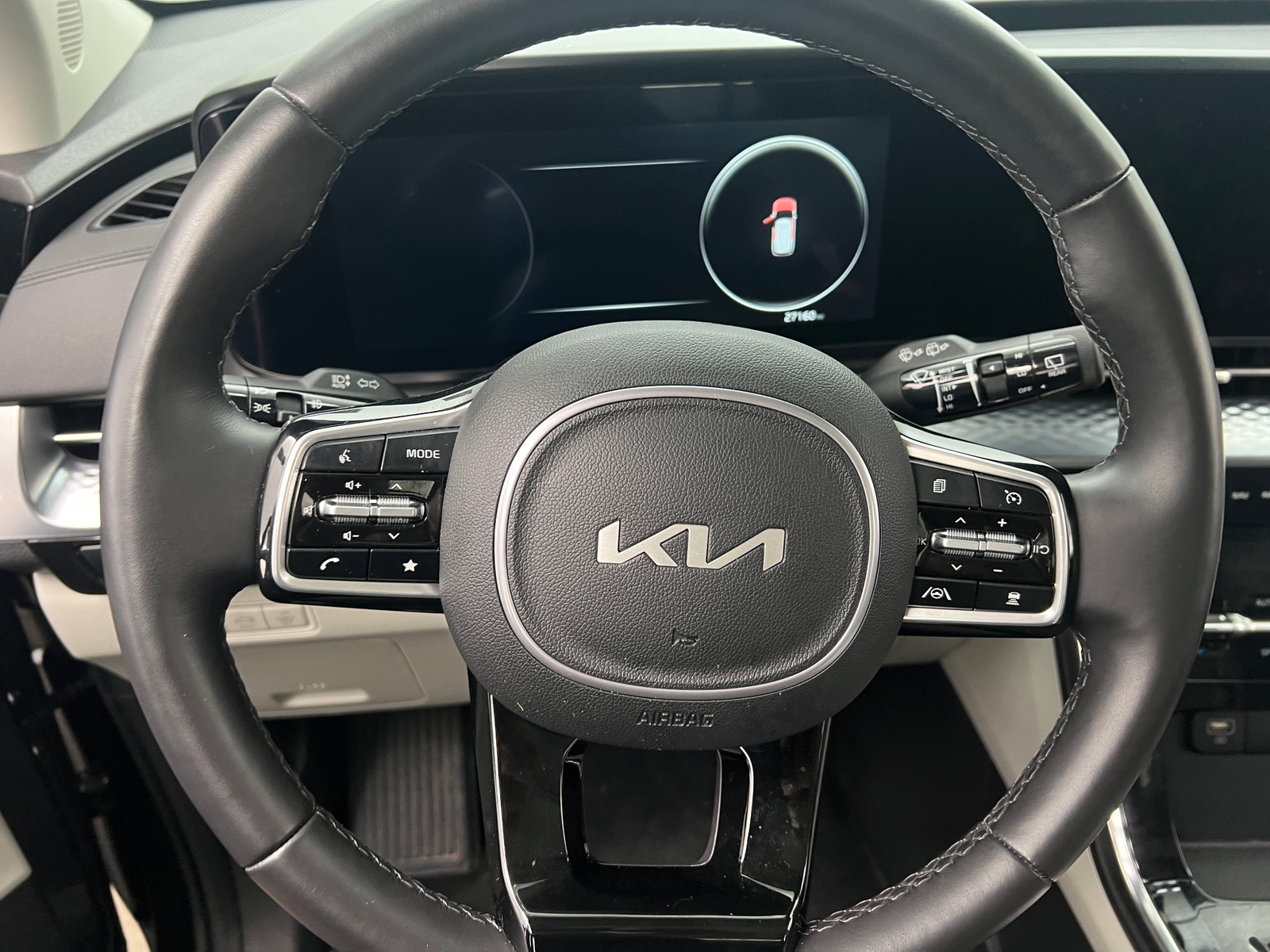Thumbnail: 2024 Kia Carnival - 4