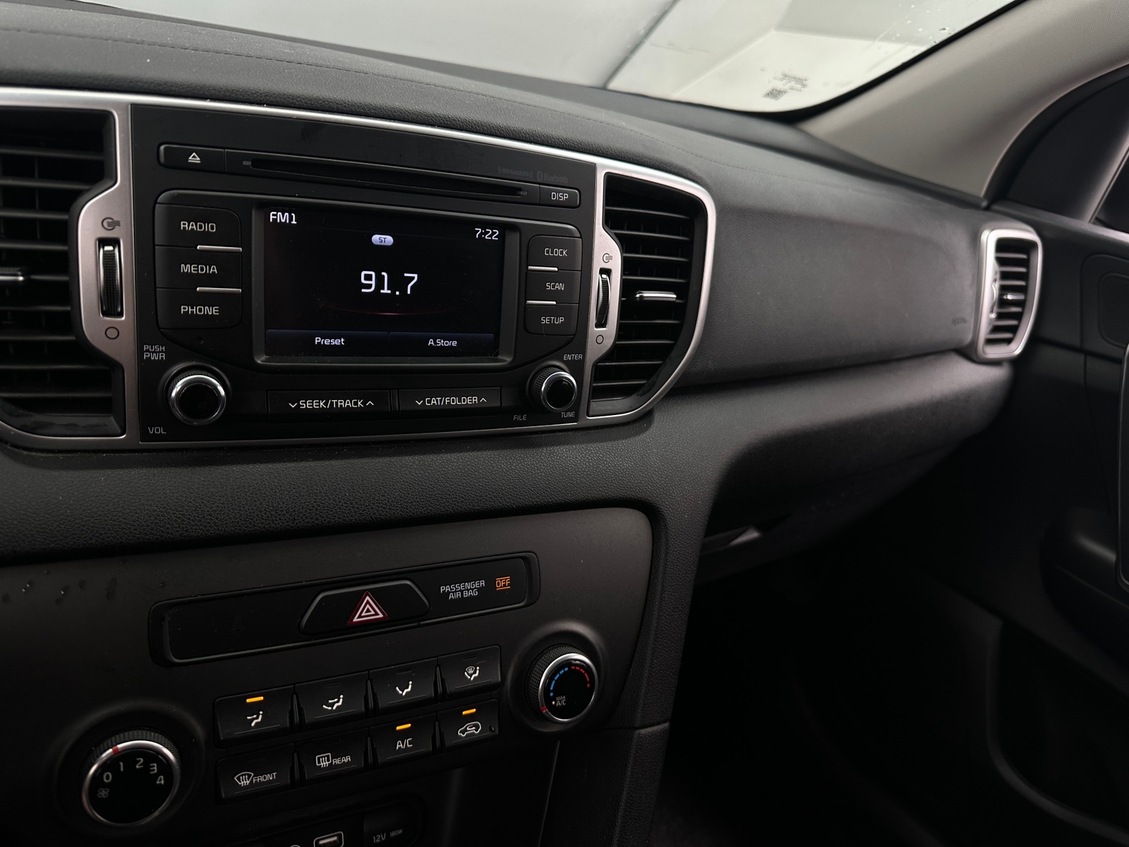 Thumbnail: 2019 Kia Sportage - 4