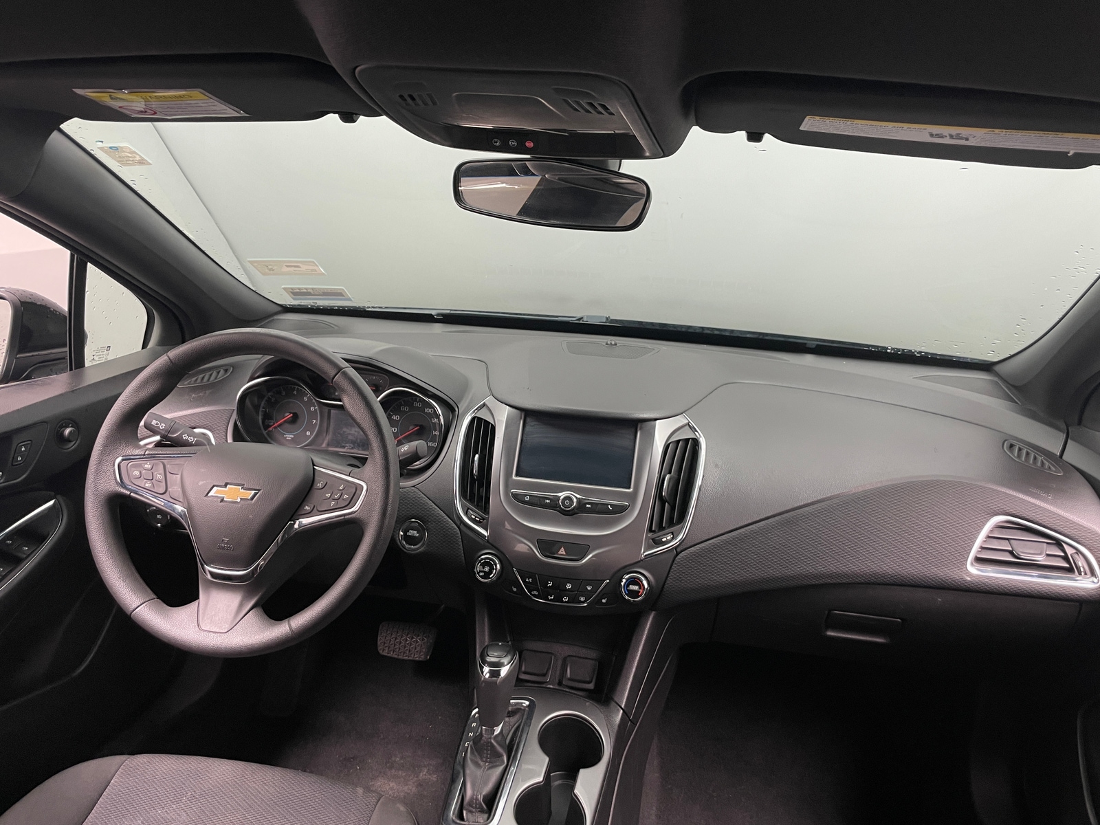 Thumbnail: 2016 Chevrolet Cruze - 3
