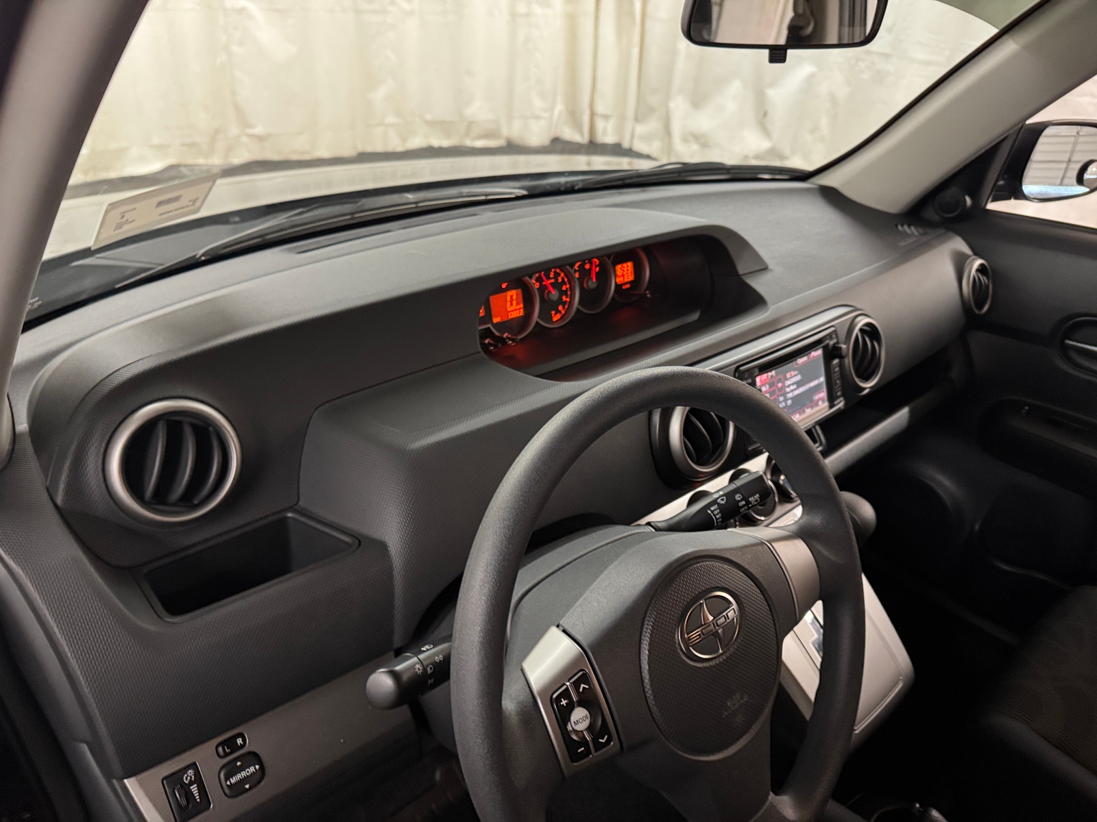 Thumbnail: 2015 Scion xB - 3