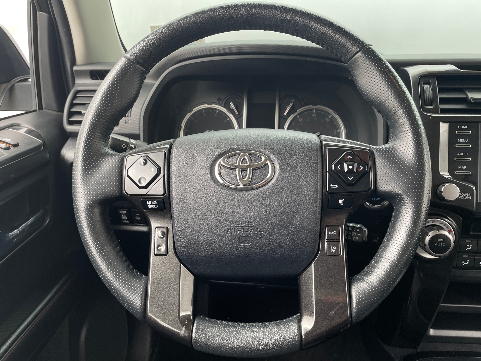 Thumbnail: 2023 Toyota 4Runner - 4