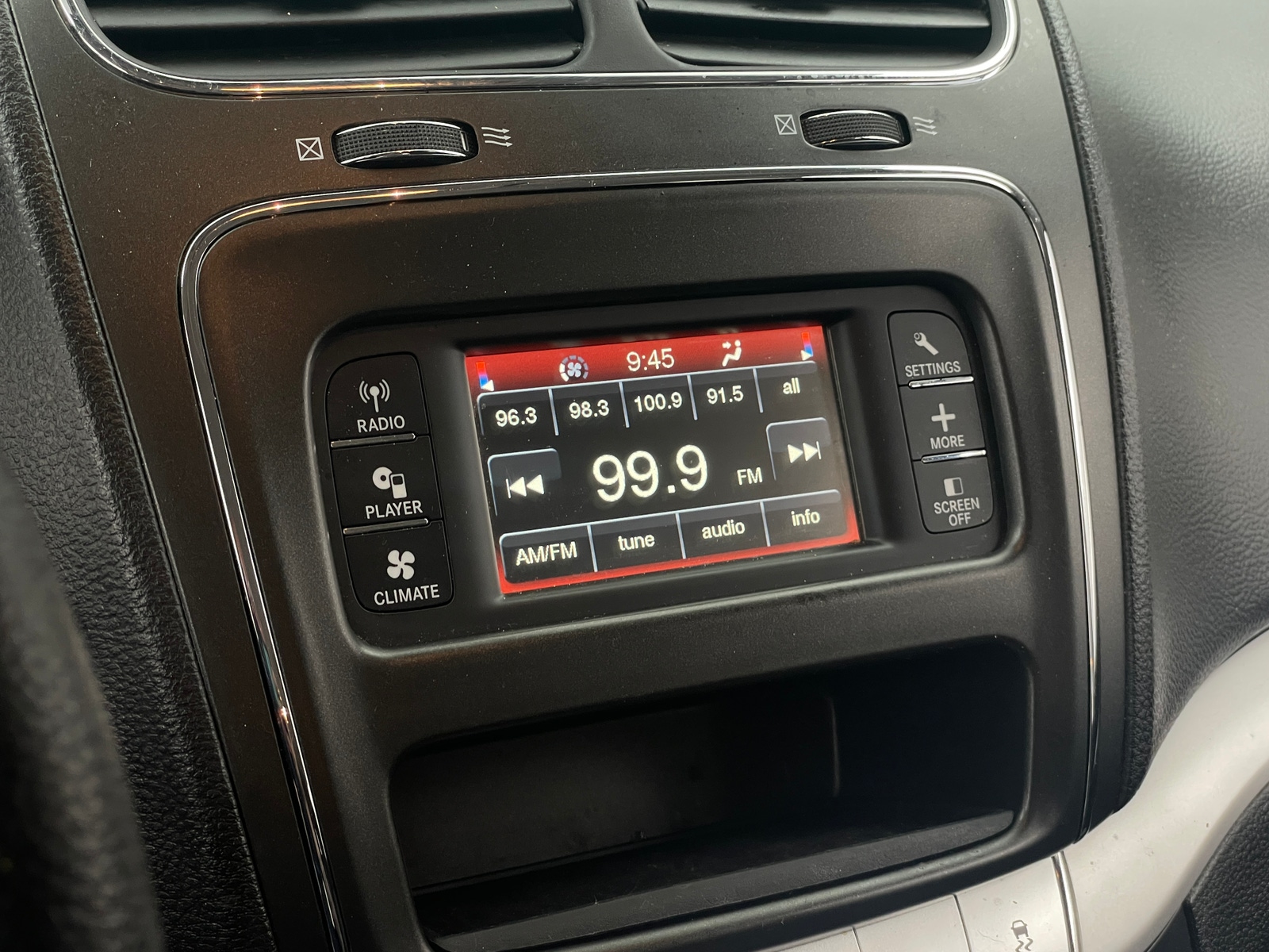 Thumbnail: 2018 Dodge Journey - 4