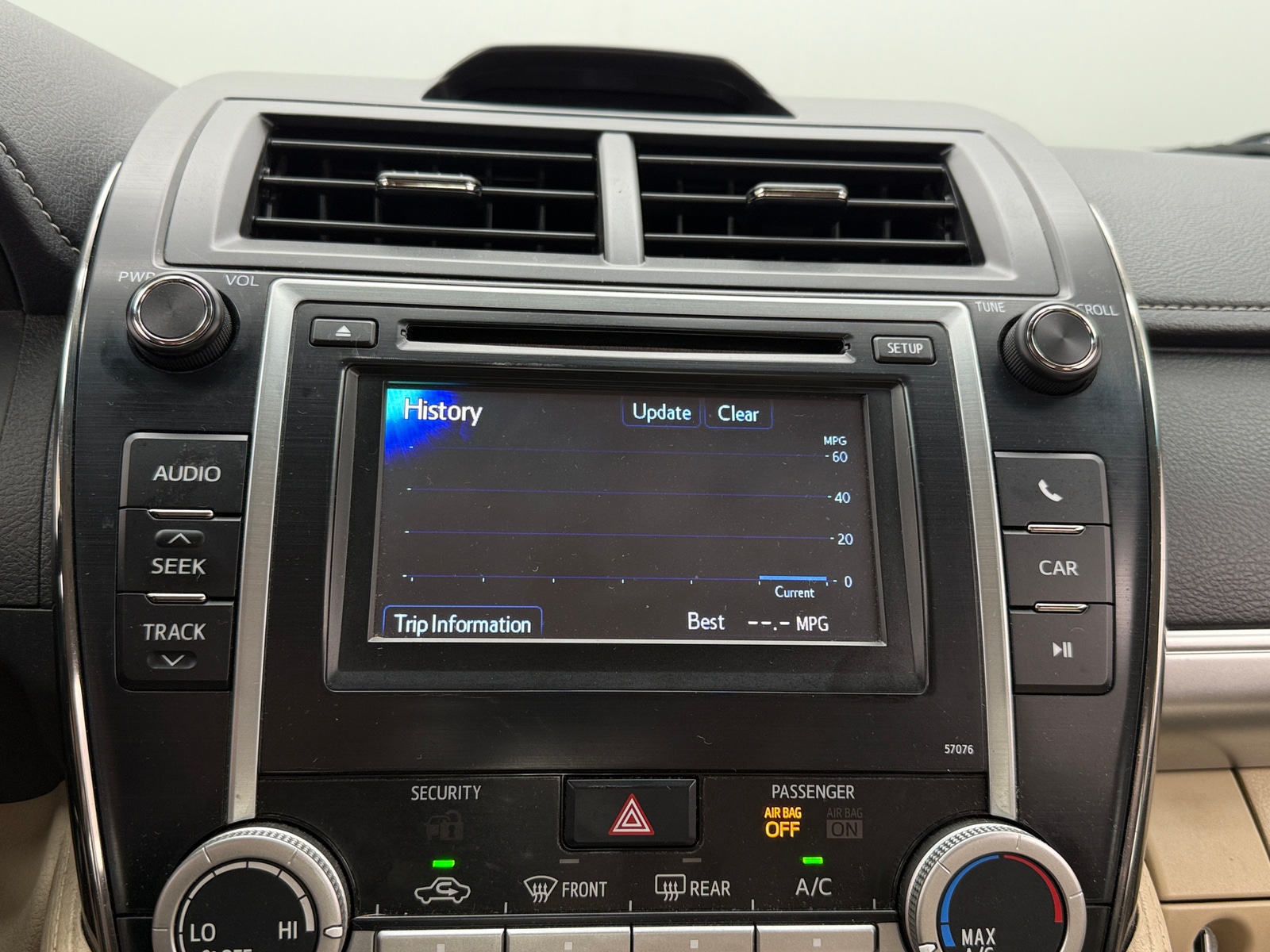 Thumbnail: 2013 Toyota Camry - 4