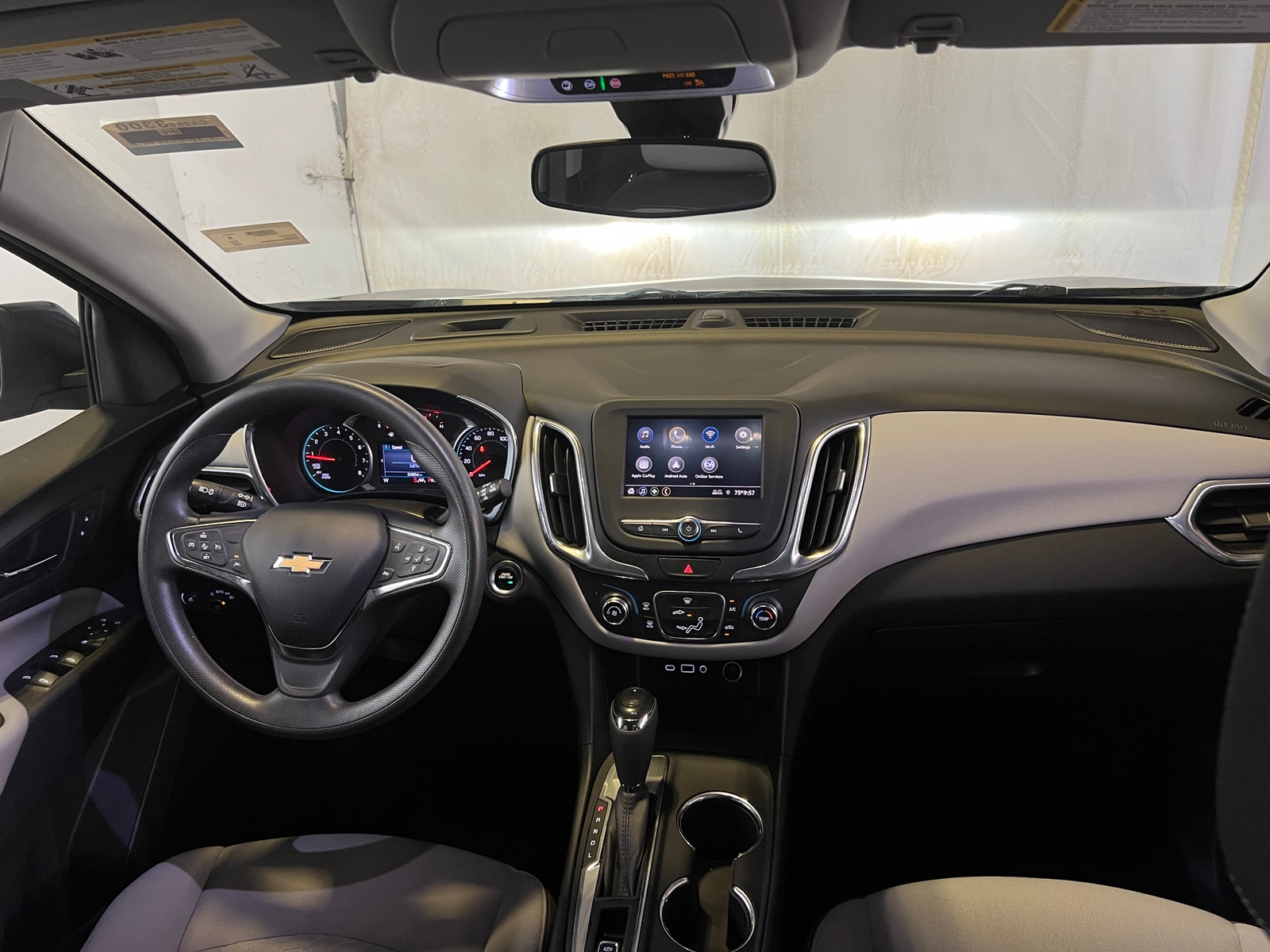 Thumbnail: 2020 Chevrolet Equinox - 3