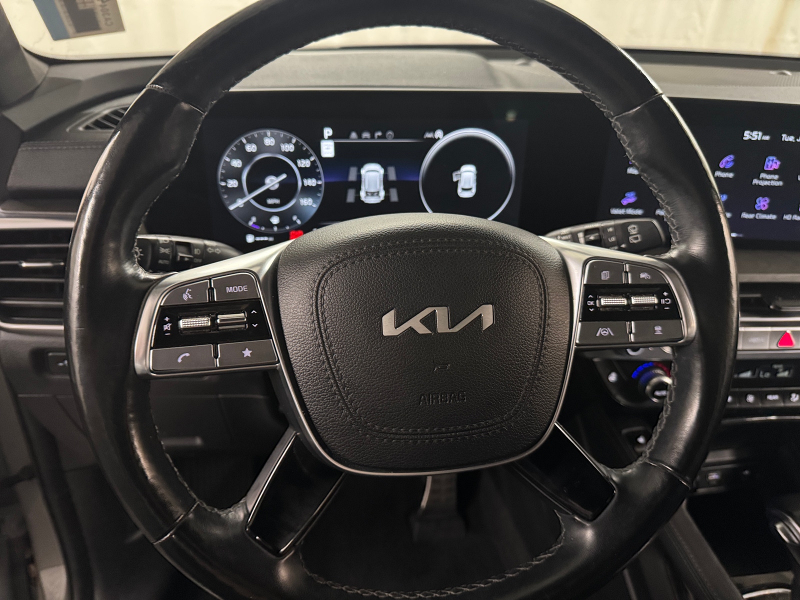 Thumbnail: 2023 Kia Telluride - 4