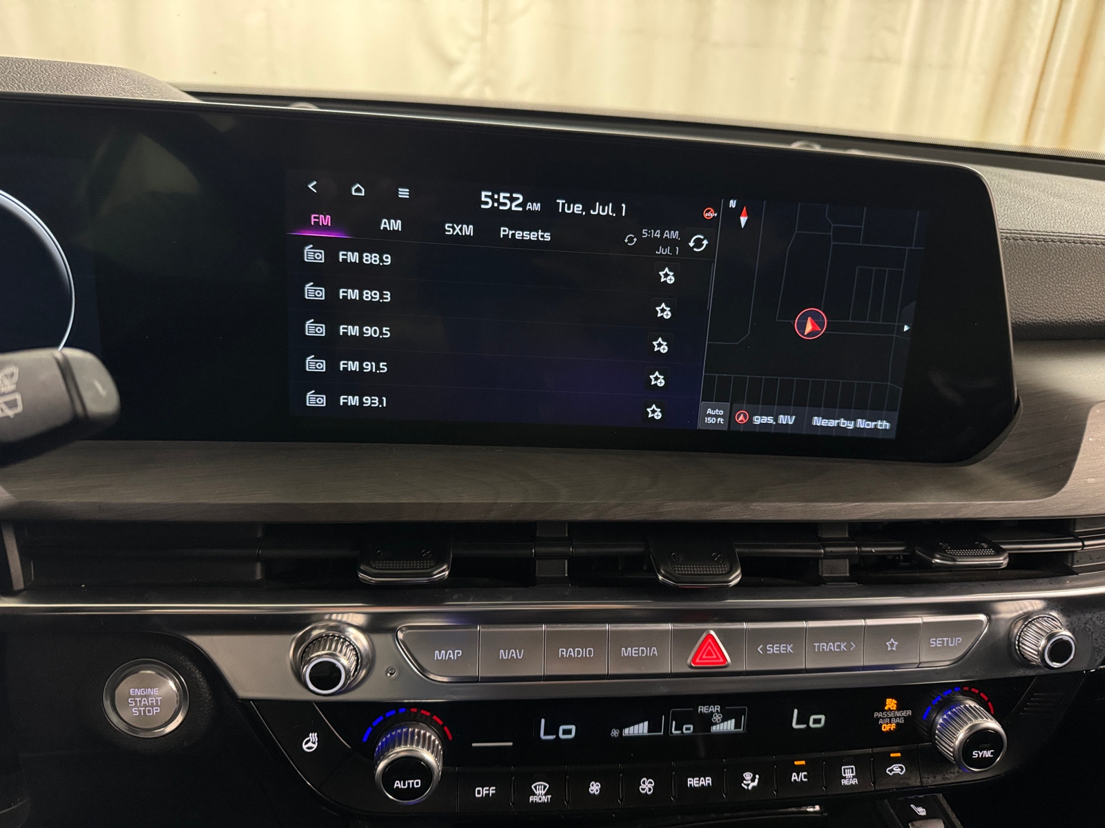 Thumbnail: 2023 Kia Telluride - 3