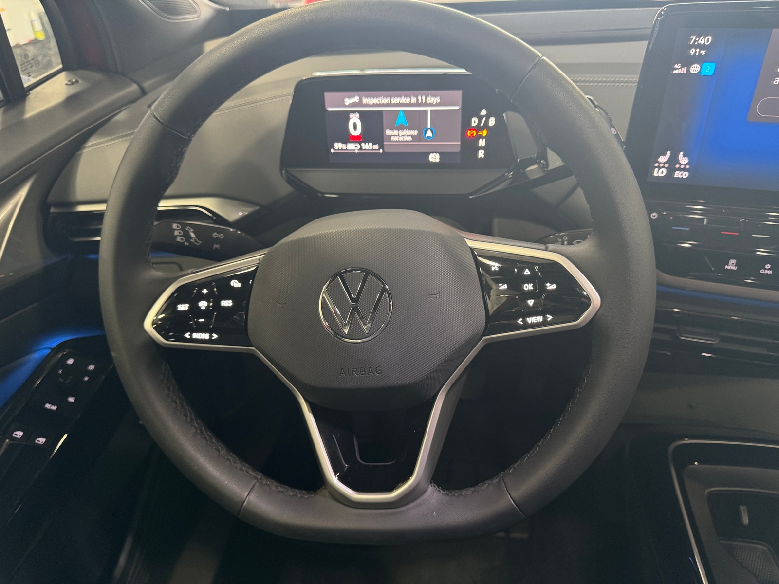 Thumbnail: 2023 Volkswagen ID.4 - 4