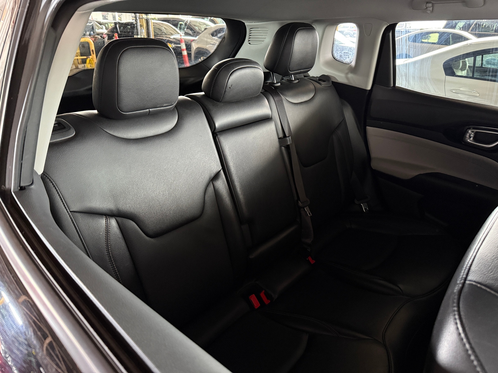 Thumbnail: 2022 Jeep Compass - 6