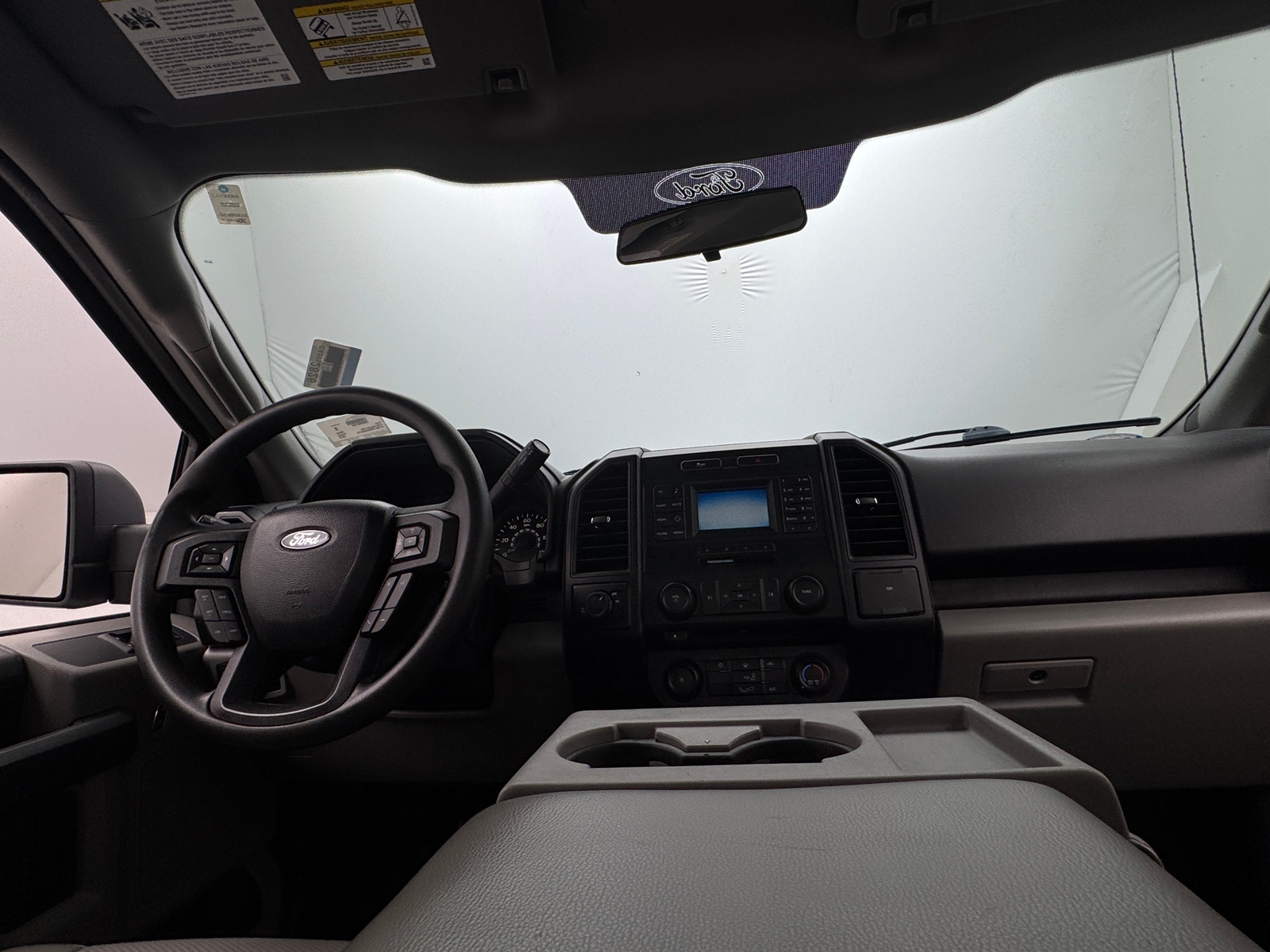Thumbnail: 2016 Ford Econoline - 3