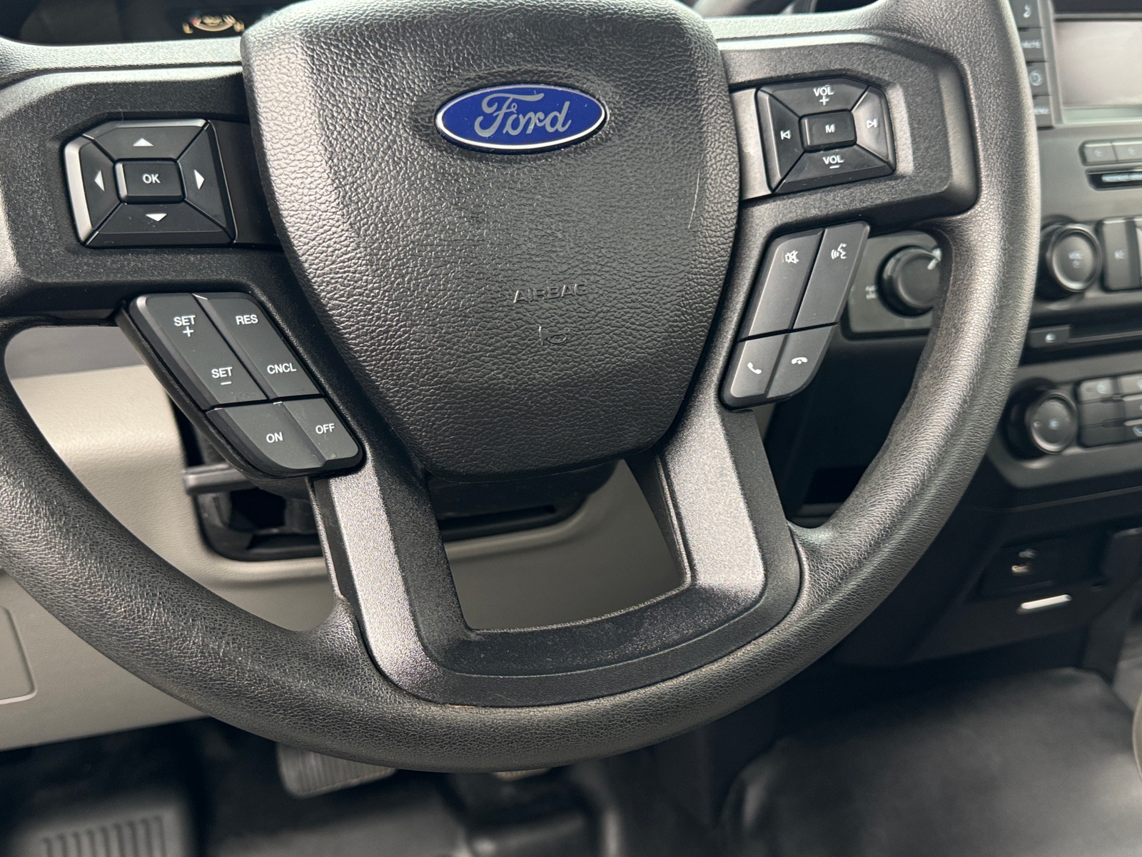 Thumbnail: 2016 Ford Econoline - 5