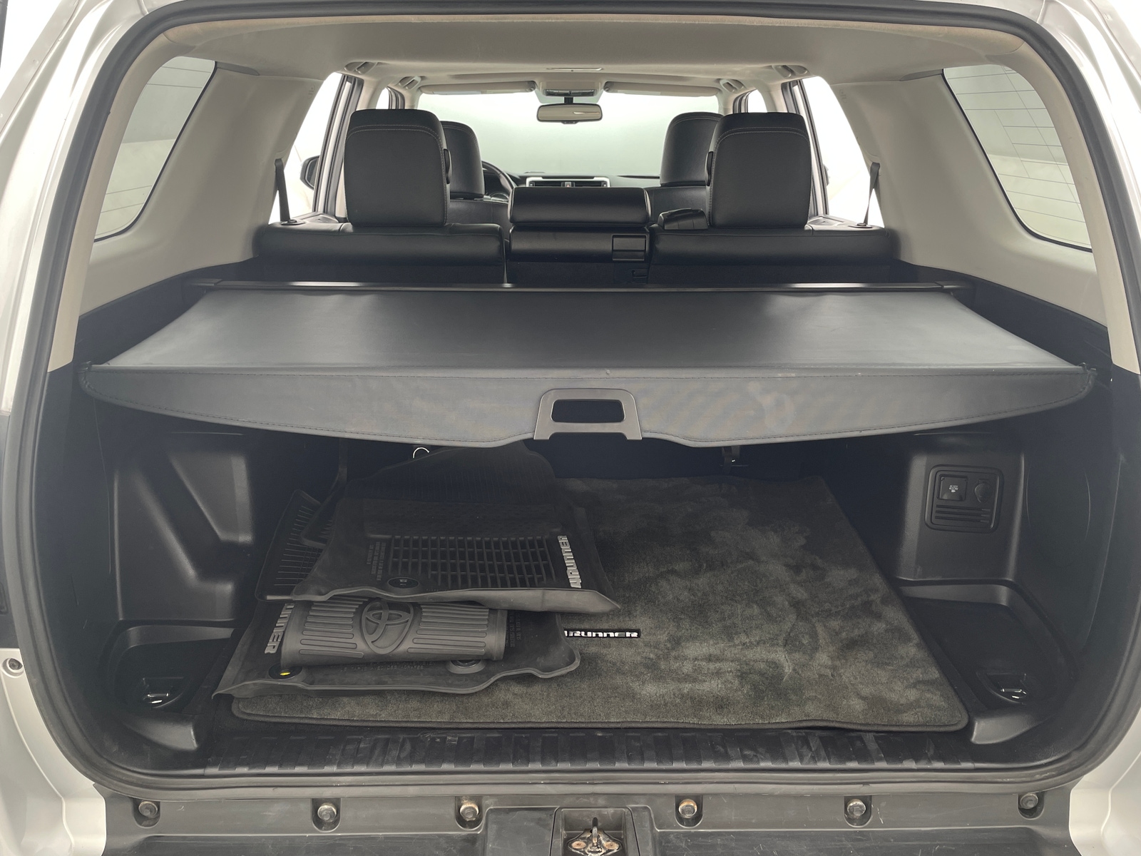 Thumbnail: 2018 Toyota 4Runner - 6