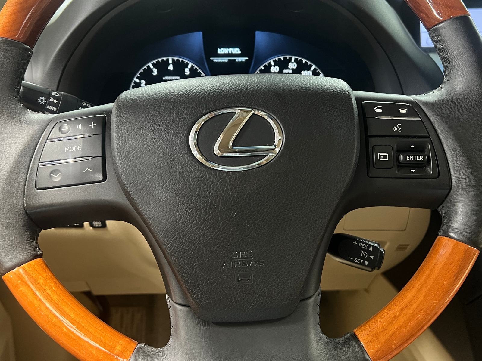Thumbnail: 2011 Lexus RX - 5
