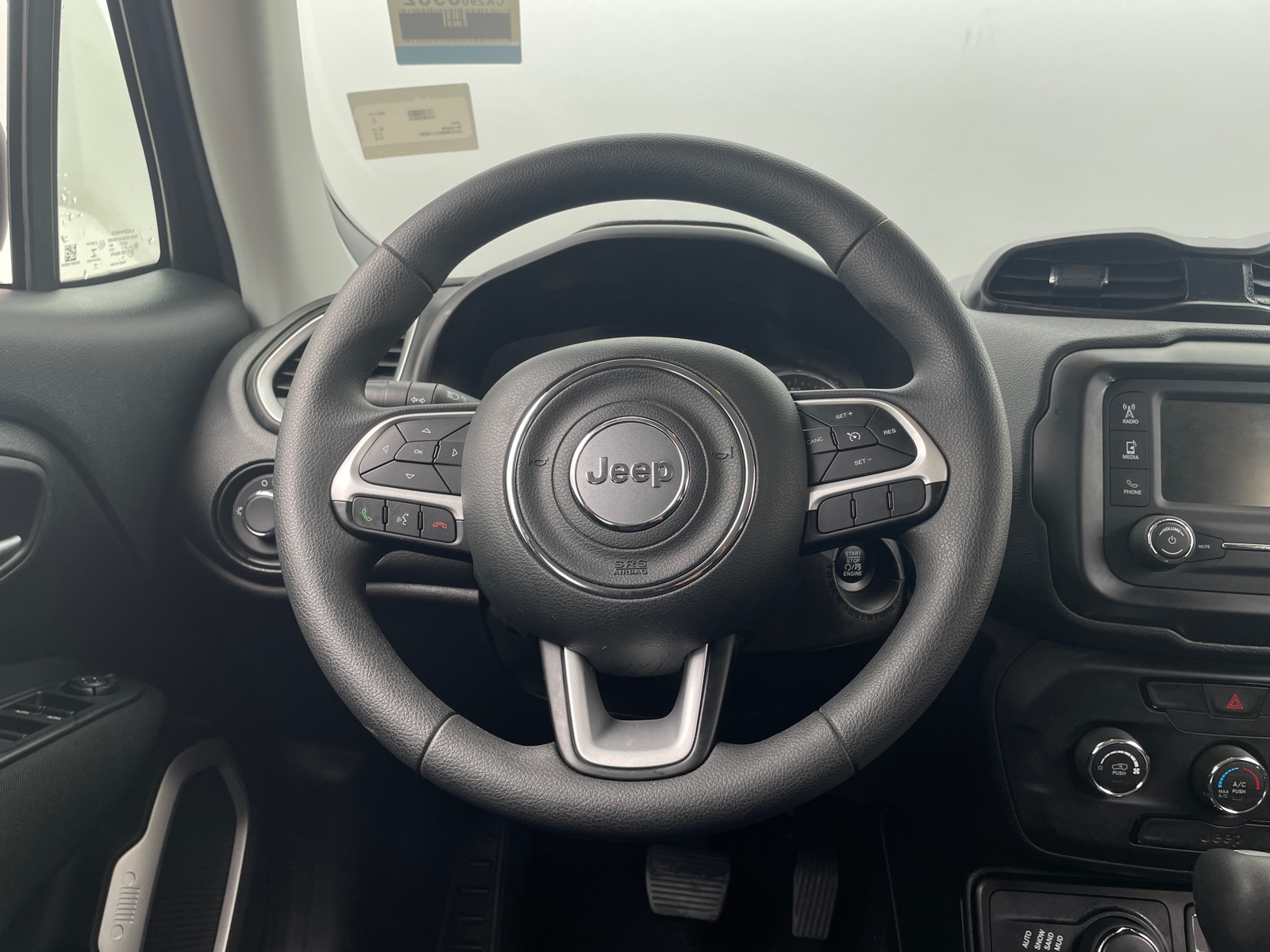 Thumbnail: 2018 Jeep Renegade - 5