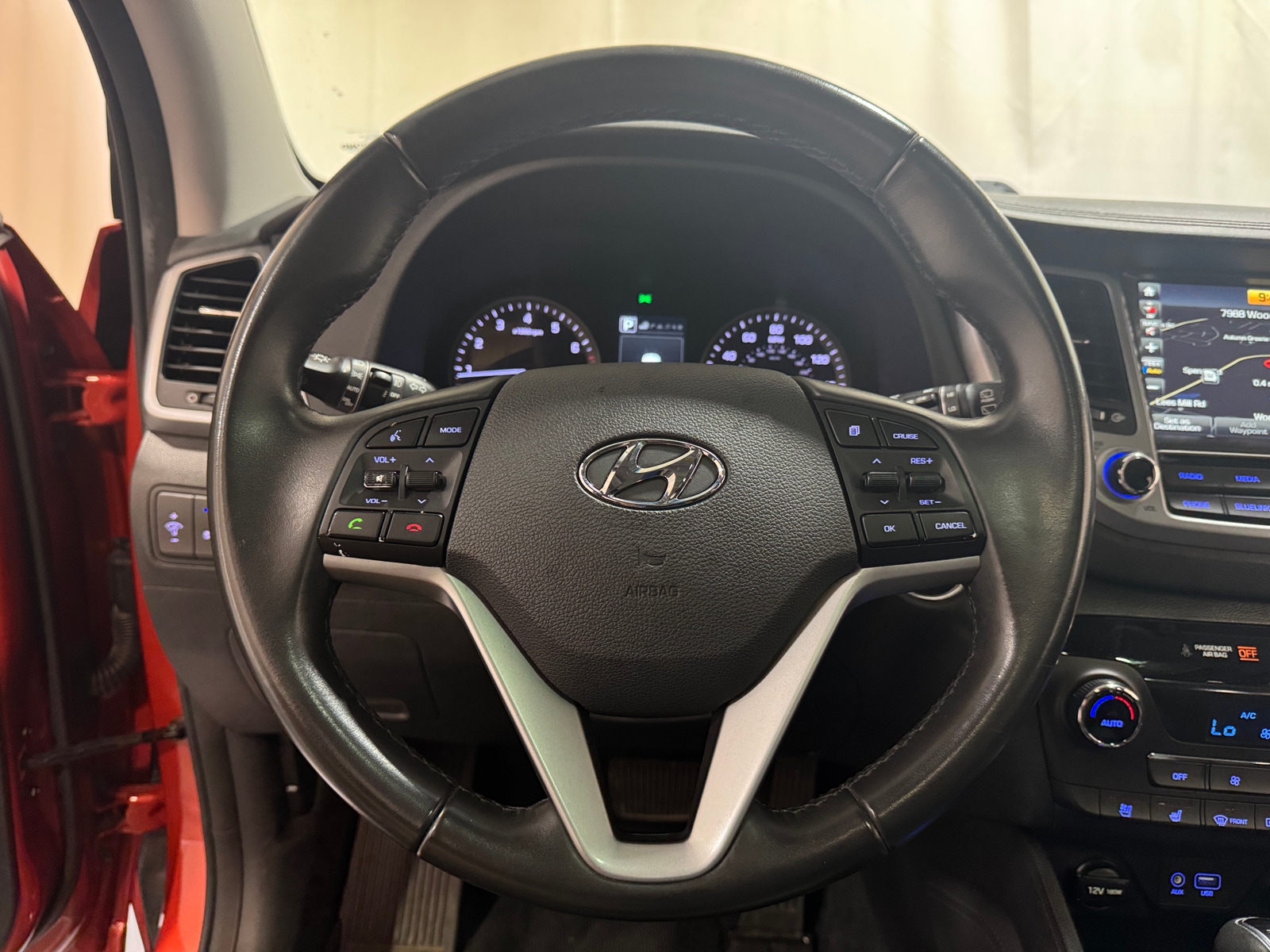 Thumbnail: 2017 Hyundai Tucson - 4