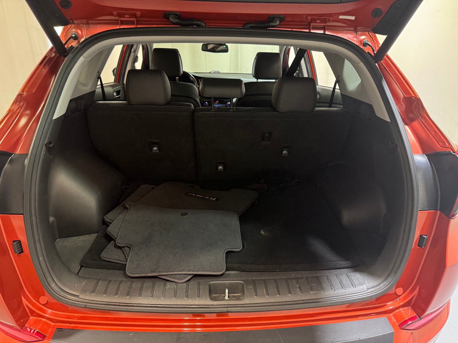 Thumbnail: 2017 Hyundai Tucson - 6