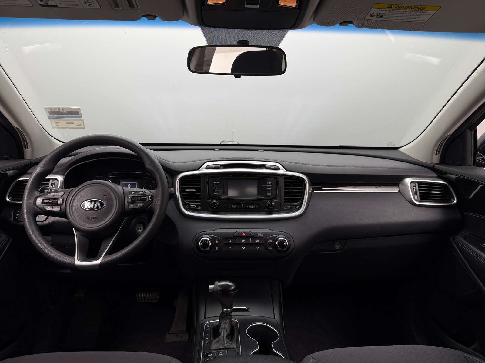 Thumbnail: 2017 Kia Sorento - 3