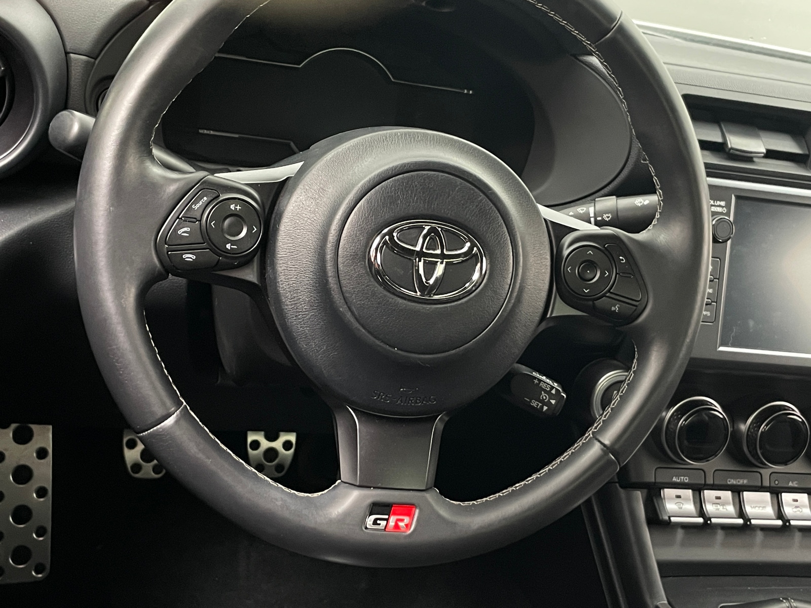 Thumbnail: 2023 Toyota GR86 - 4