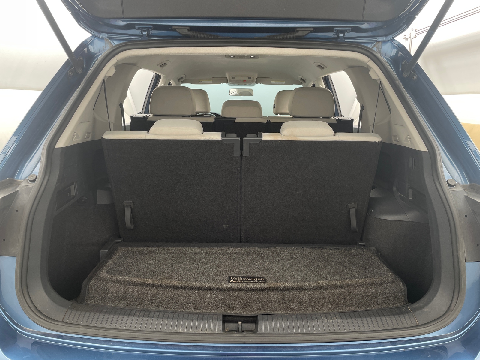 Thumbnail: 2020 Volkswagen Tiguan - 7