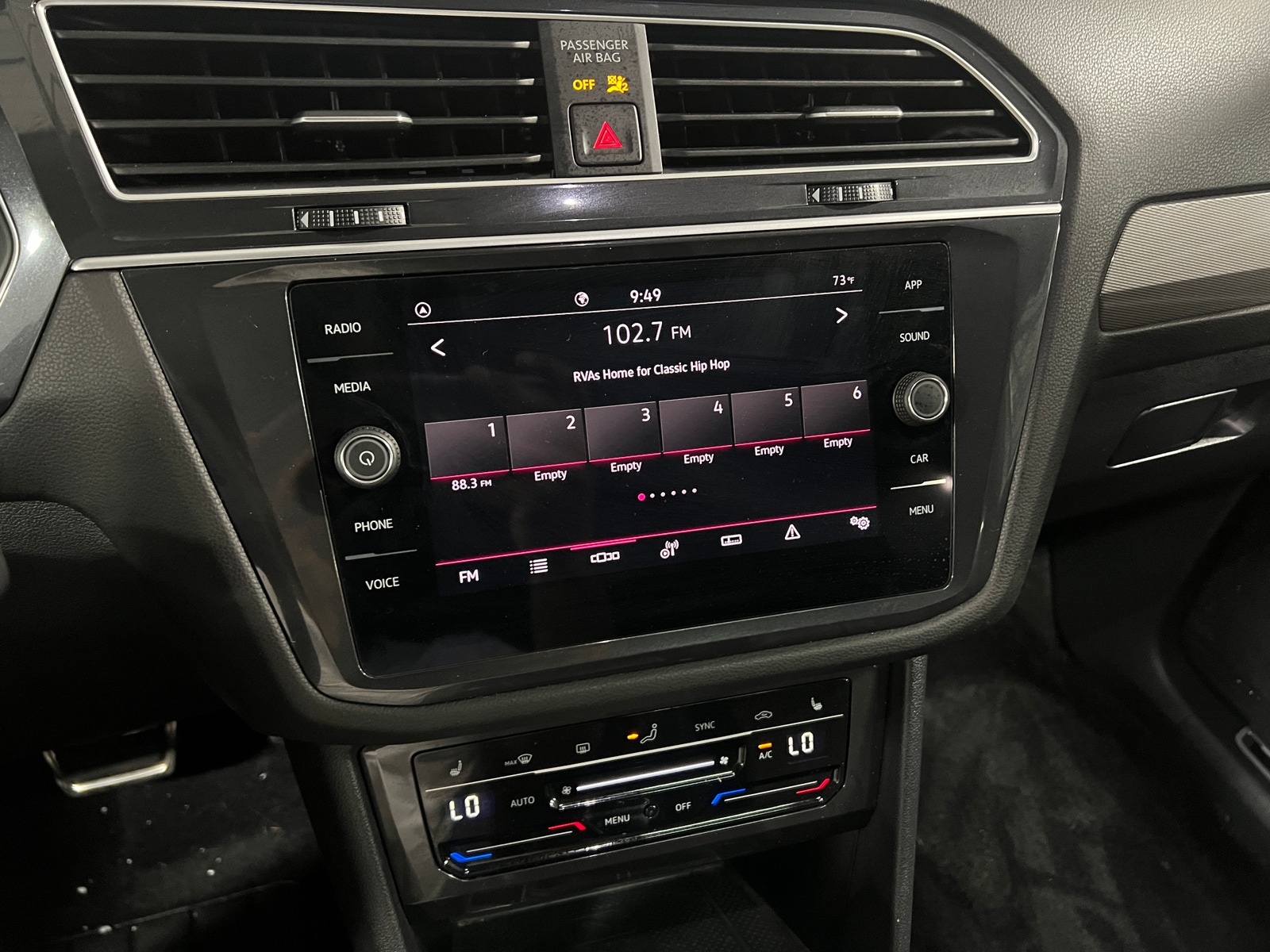 Thumbnail: 2024 Volkswagen Tiguan - 3