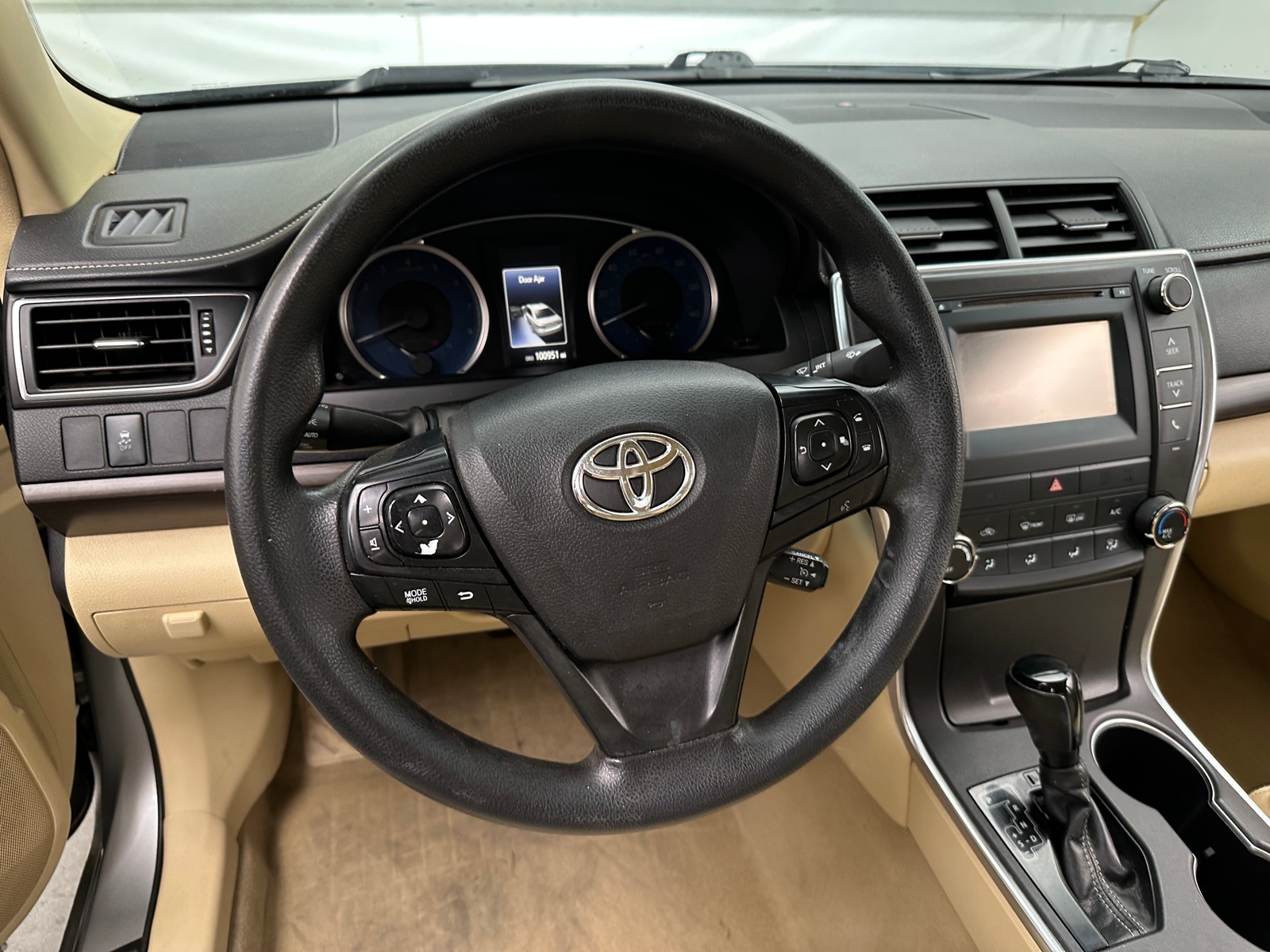 Thumbnail: 2016 Toyota Camry - 5