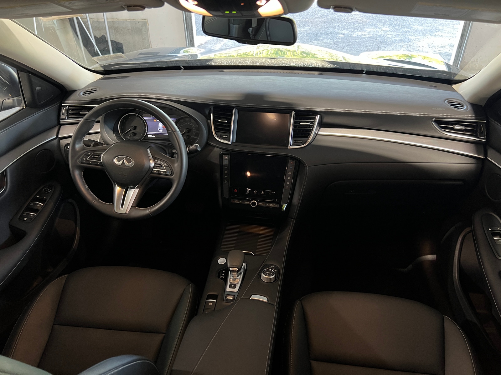 Thumbnail: 2022 INFINITI QX50 - 2