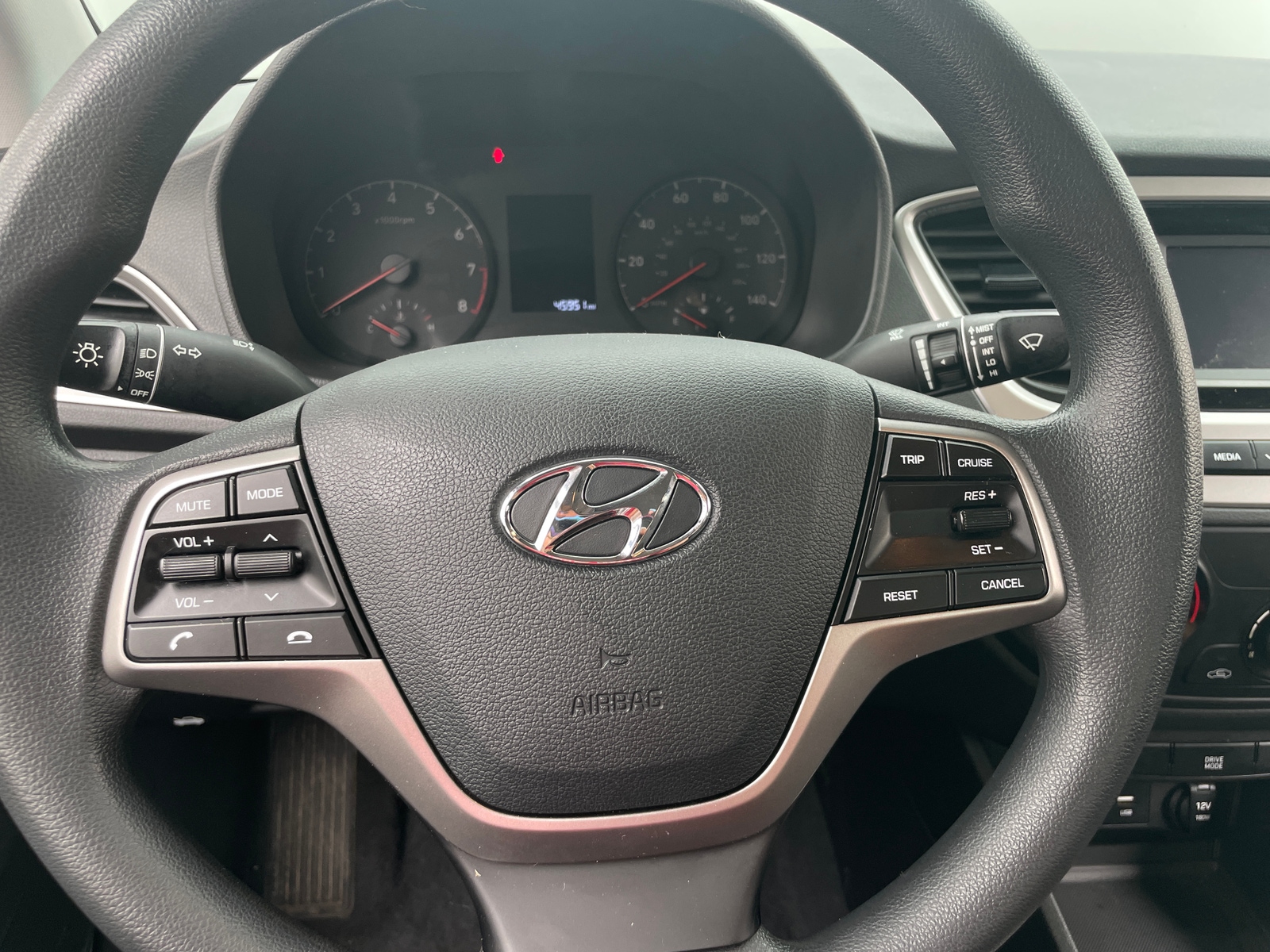 Thumbnail: 2022 Hyundai Accent - 5