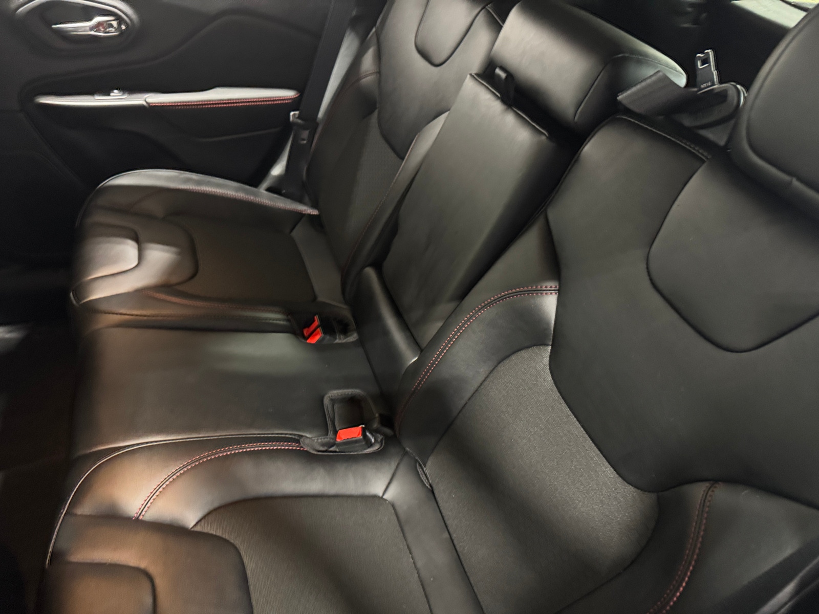 Thumbnail: 2022 Jeep Cherokee - 6