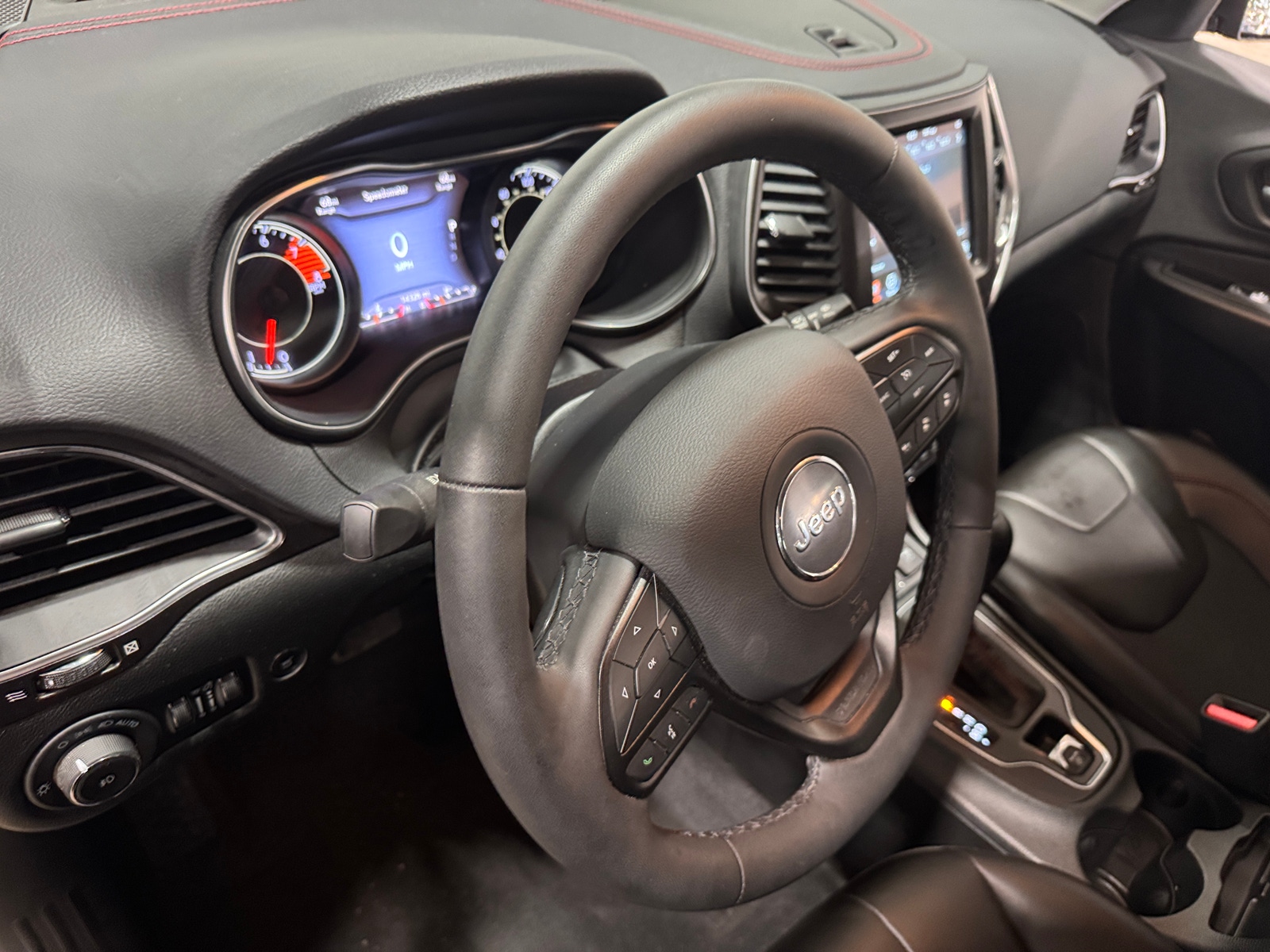 Thumbnail: 2022 Jeep Cherokee - 3