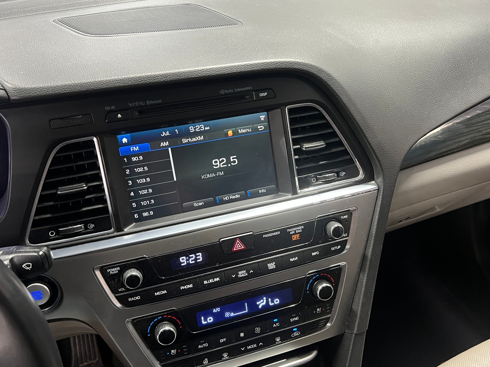 Thumbnail: 2016 Hyundai Sonata - 3