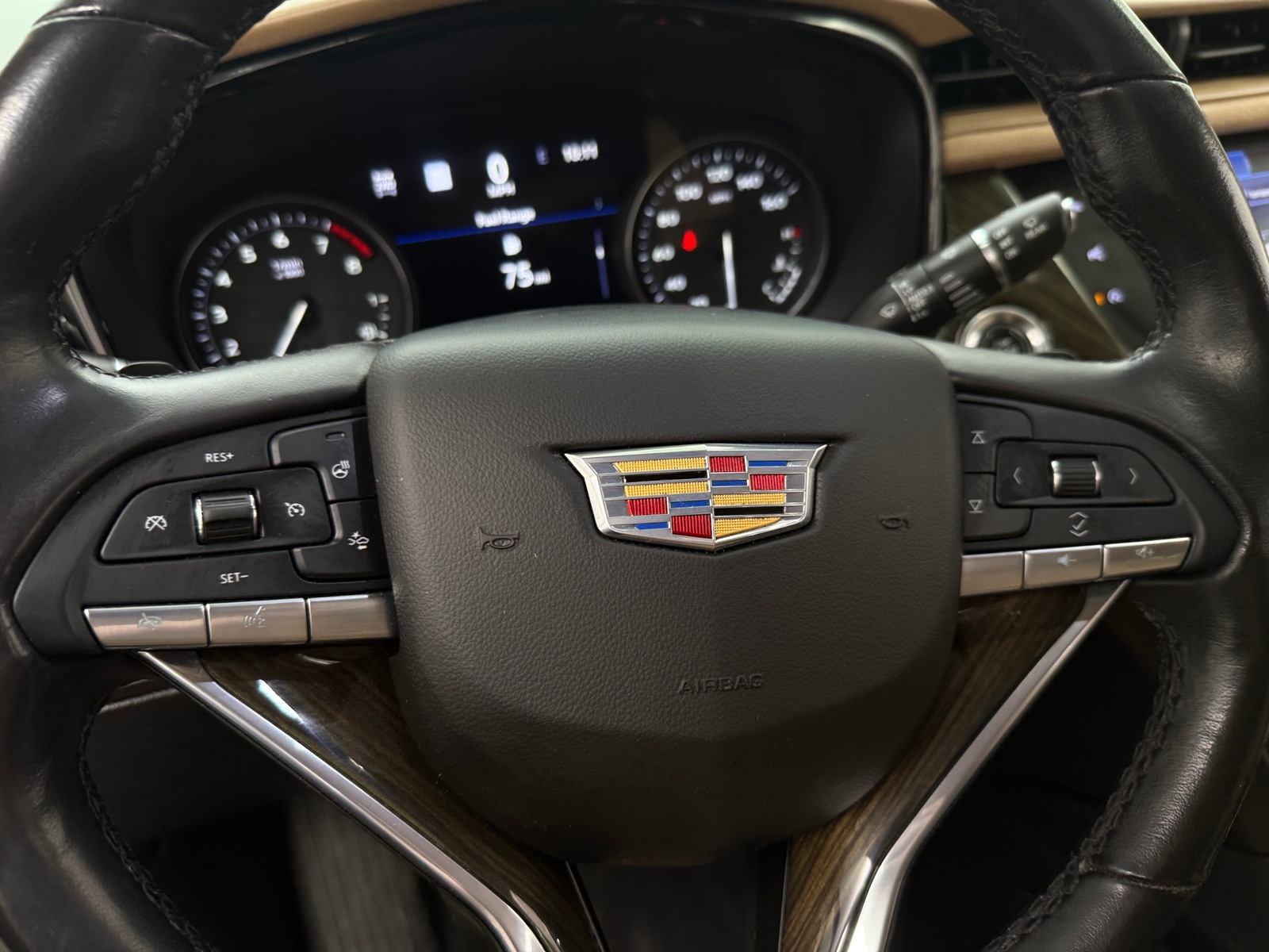 Thumbnail: 2020 Cadillac XT6 - 4