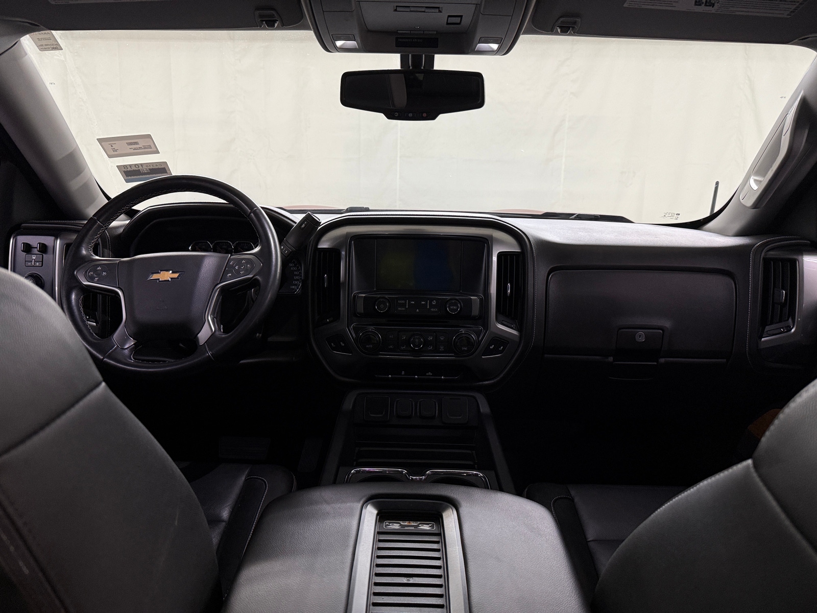 Thumbnail: 2018 Chevrolet Silverado 1500 - 3